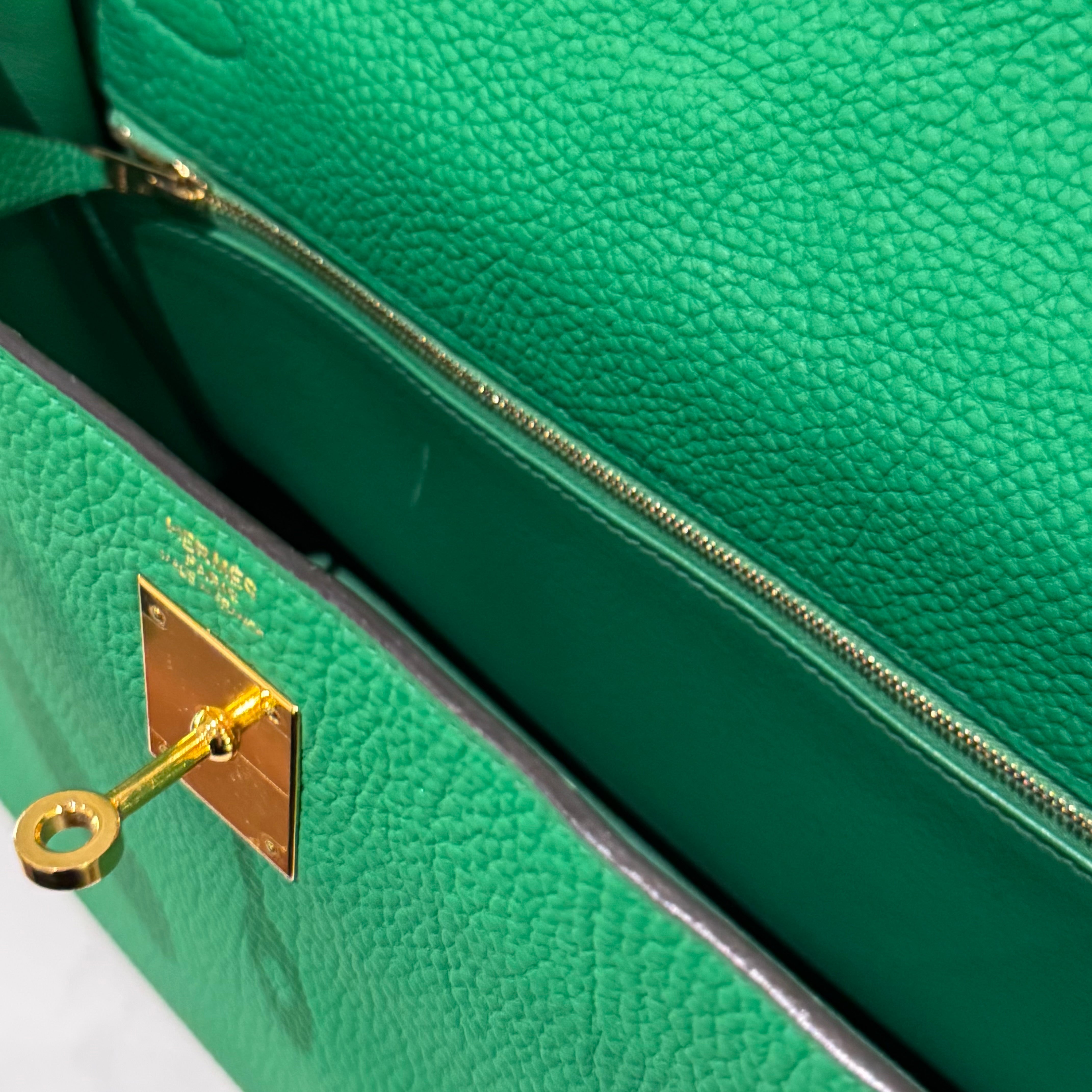 HERMÈS KELLY 32 VERT BAMBOU TOGO LEATHER WITH PALLADIUM HARDWARE (X STAMP)