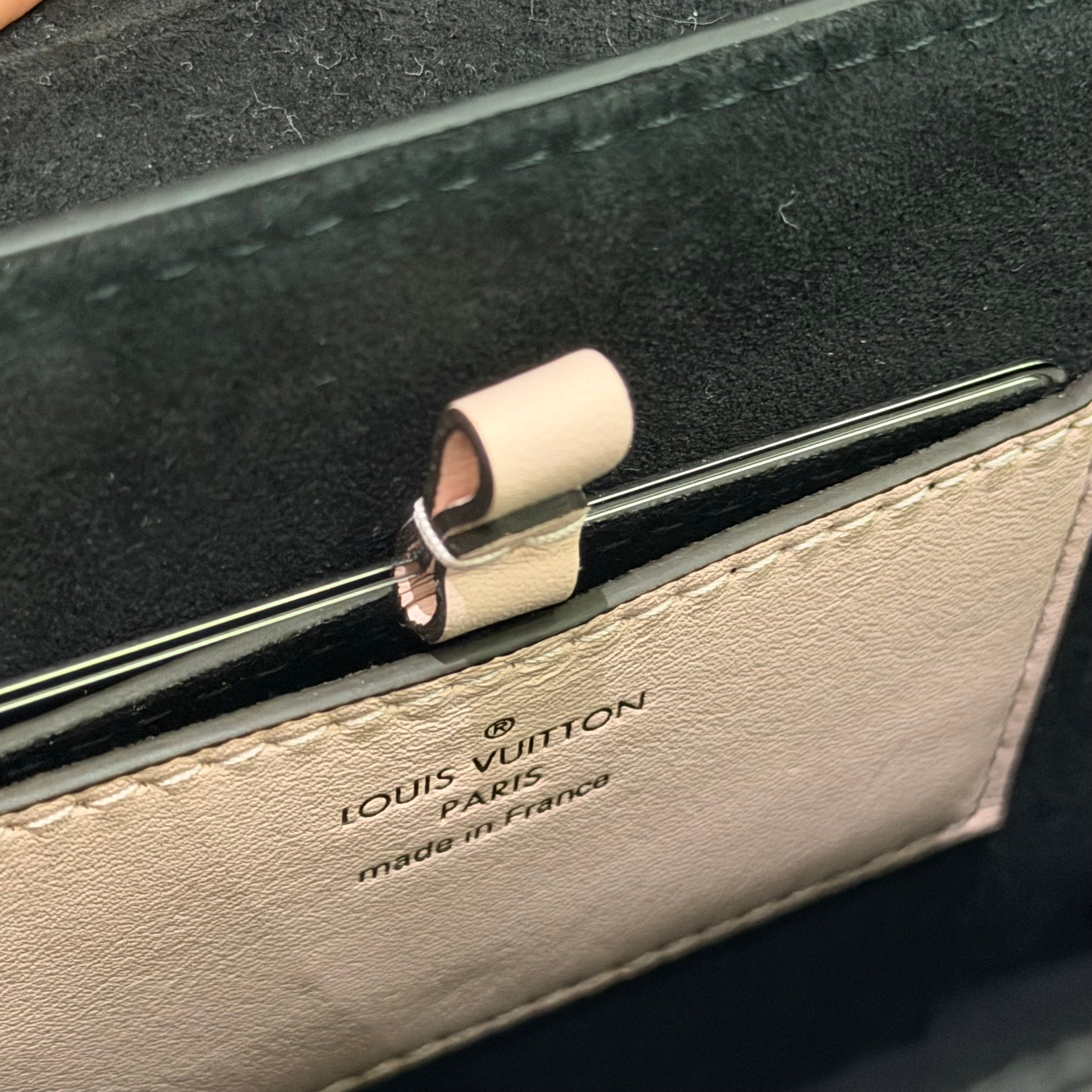 Louis Vuitton Twist Black & Pink Medium Shoulder Crossbody Bag