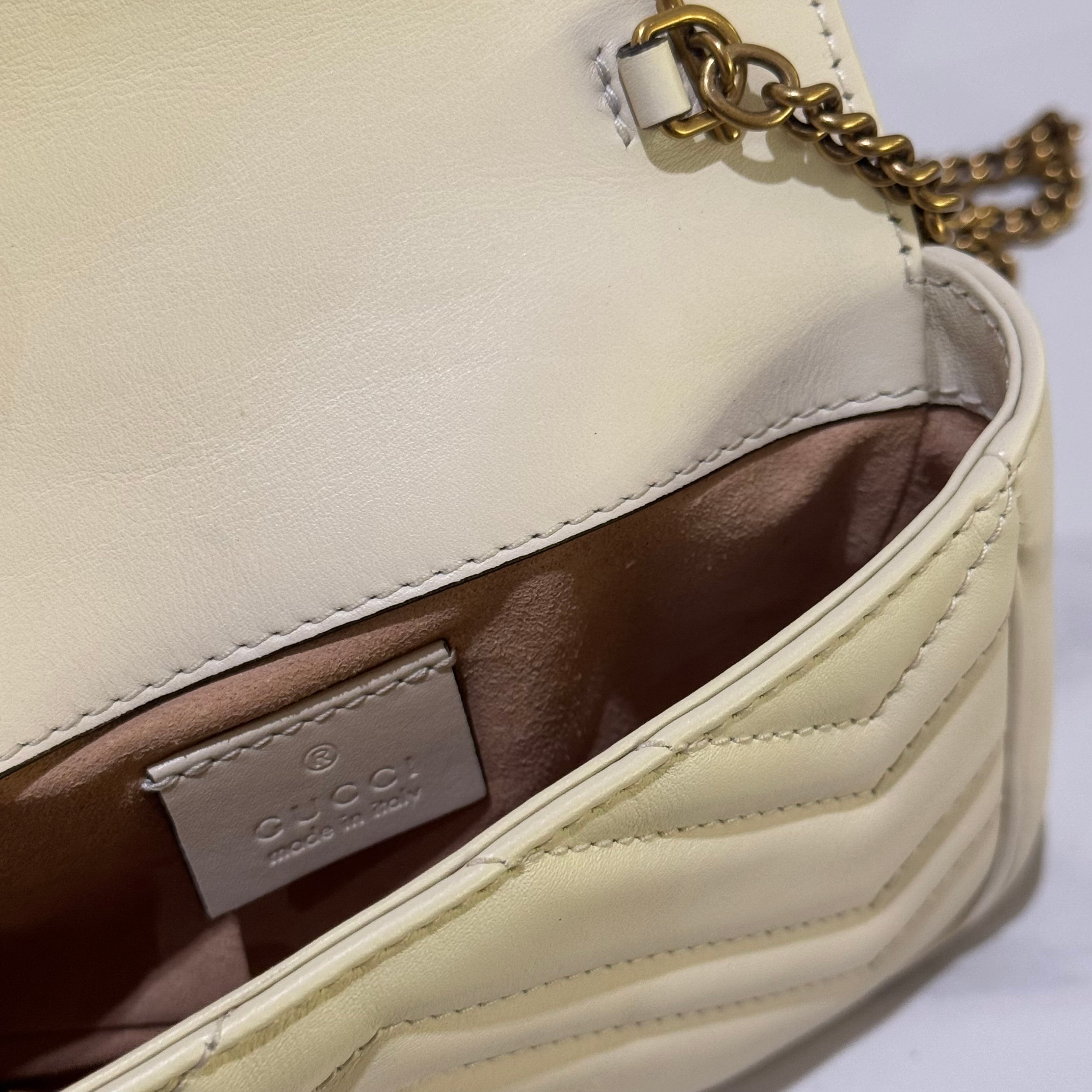 GUCCI MARMONT MINI BAG CHAIN BAG