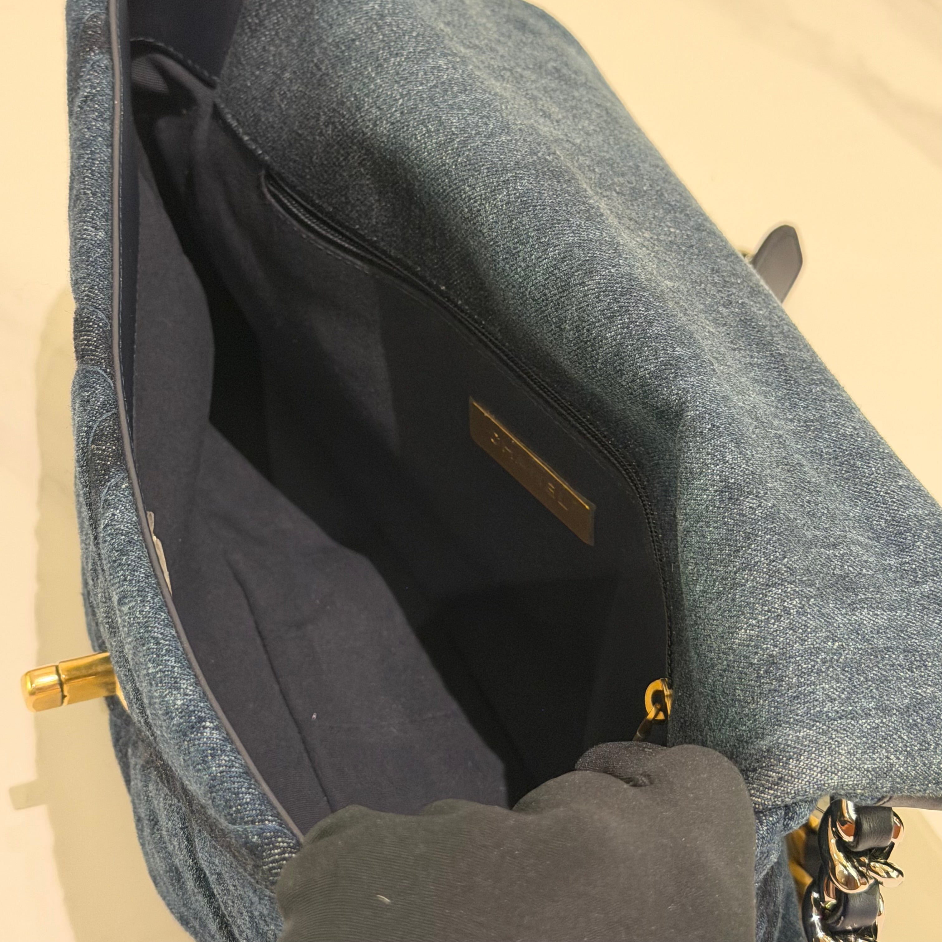 Chanel 23C Denim 19 Bag Medium (Chip Model)