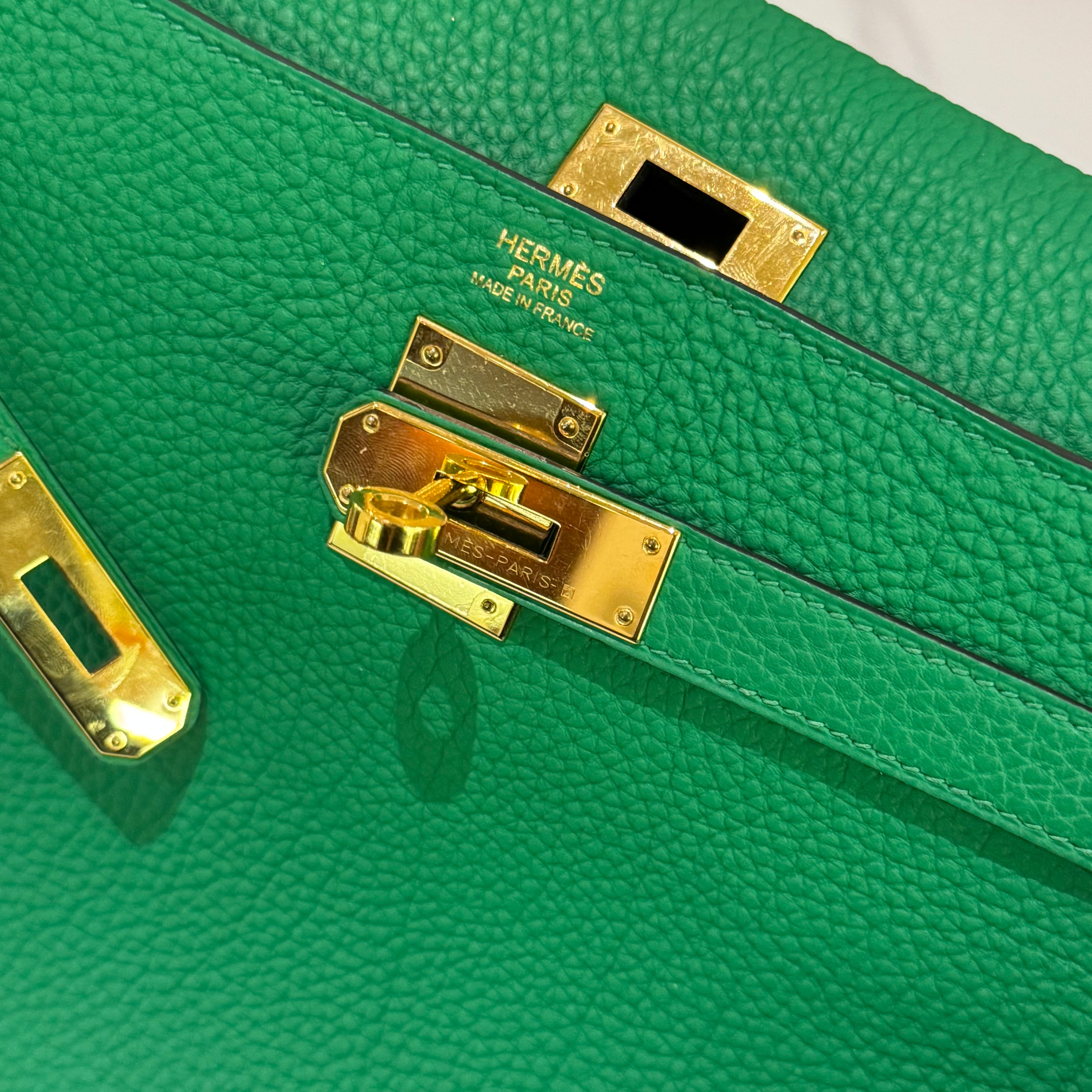 HERMÈS KELLY 32 VERT BAMBOU TOGO LEATHER WITH PALLADIUM HARDWARE (X STAMP)