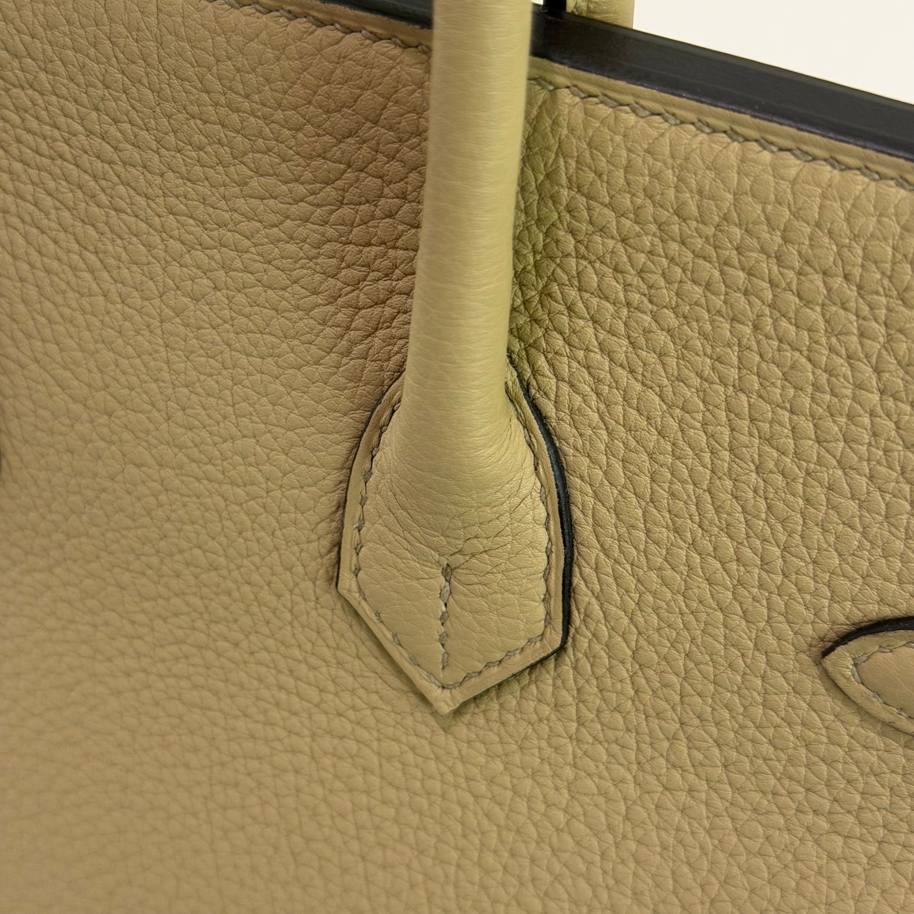 Hermes Birkin 25 Trench with Gold Hardware (Stamp K)