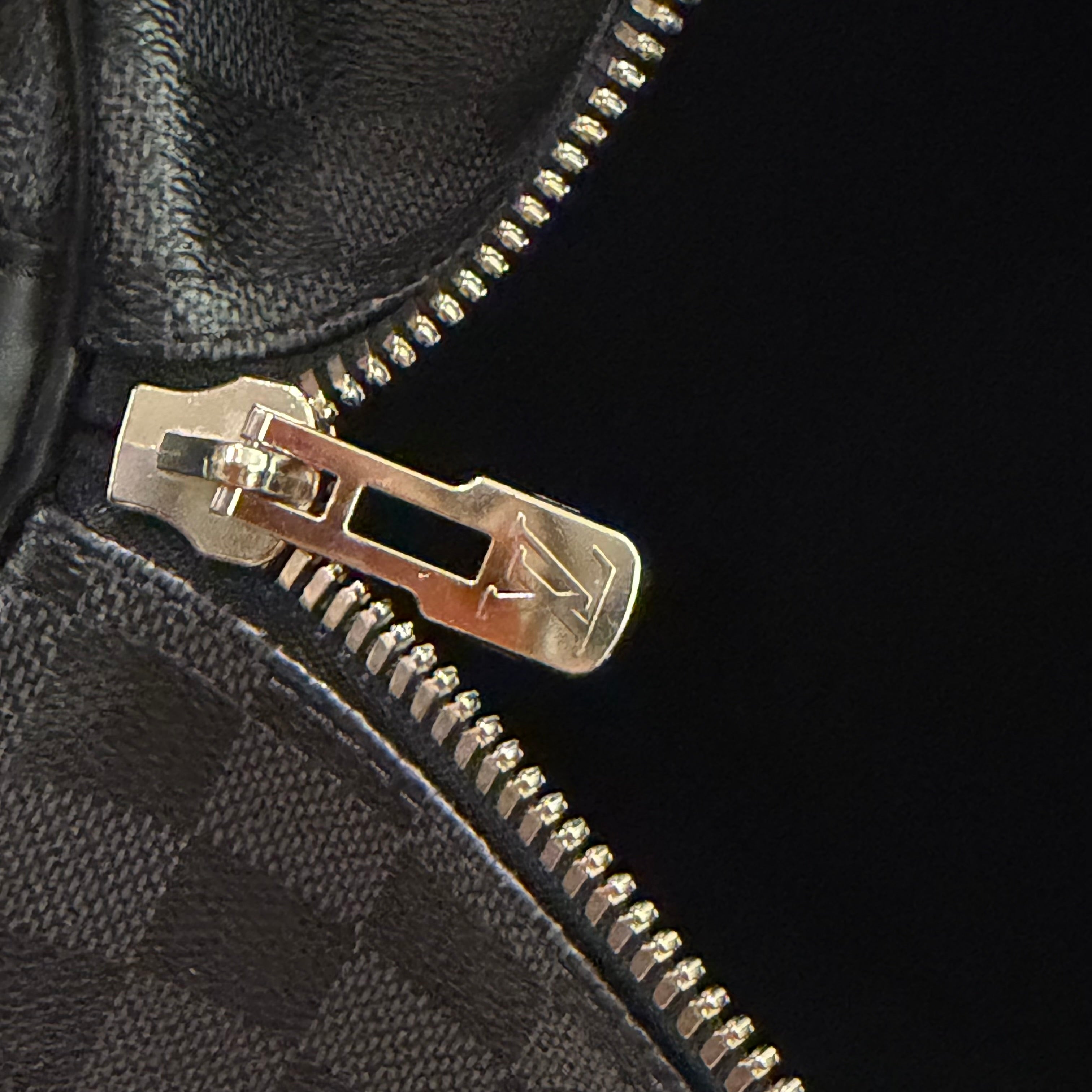 Louis Vuitton Keepall 55 Damier Canvas Top Handle Shoulder Bag