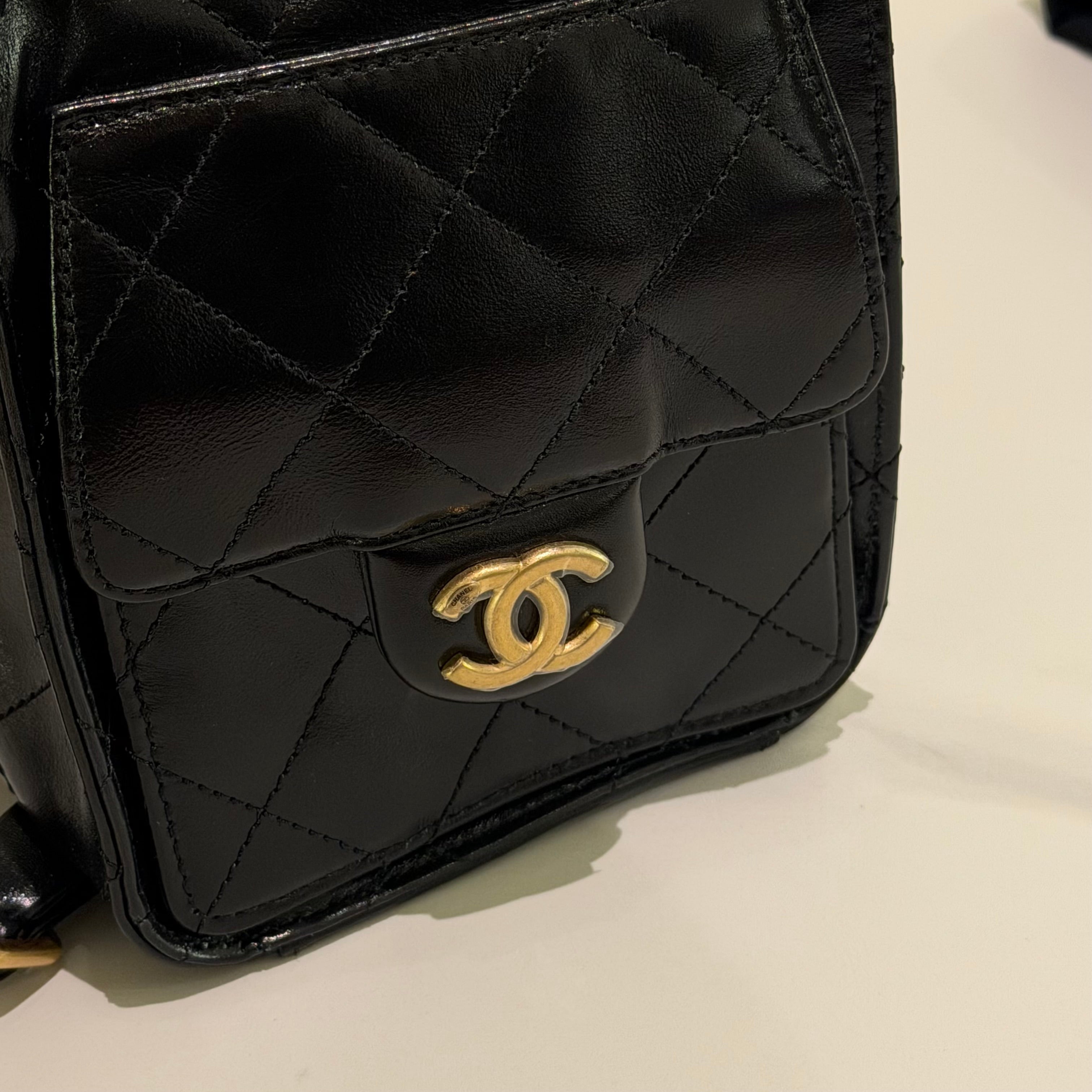 Chanel 25Bag Black Backpack (Chip Model)