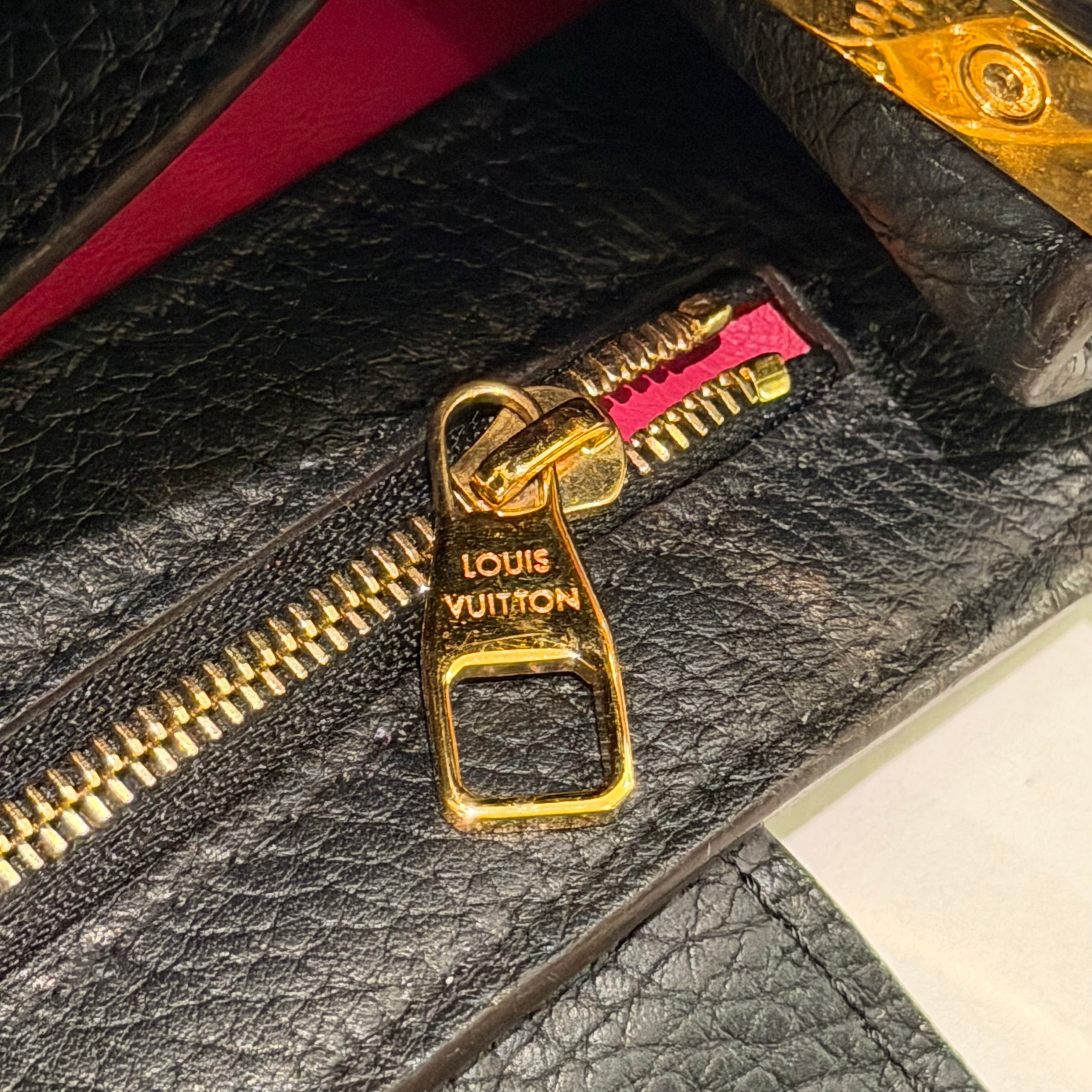 Louis Vuitton Capucines MM Black Leather