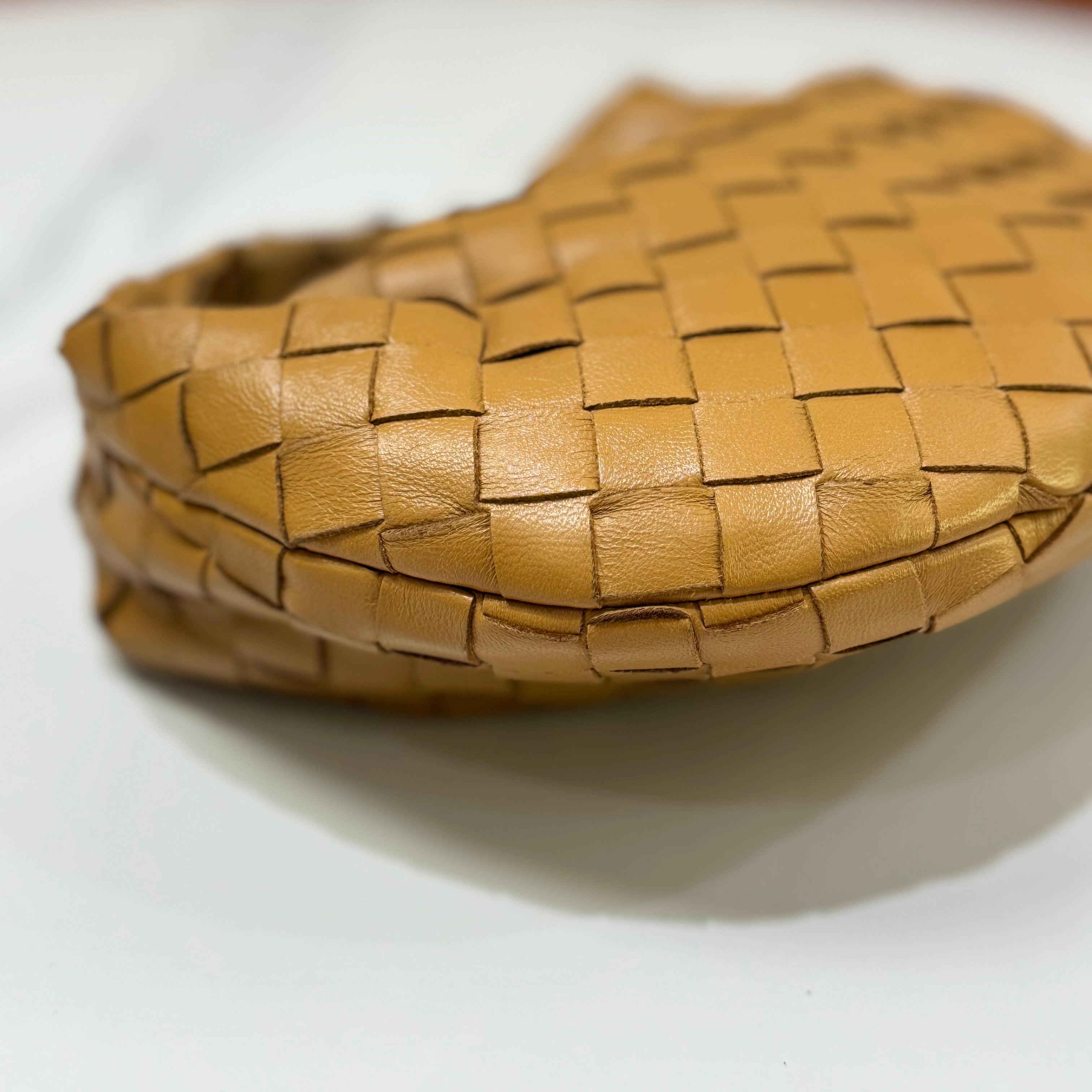 BOTTEGA VENETA MINI JODIE DARK PRALINE