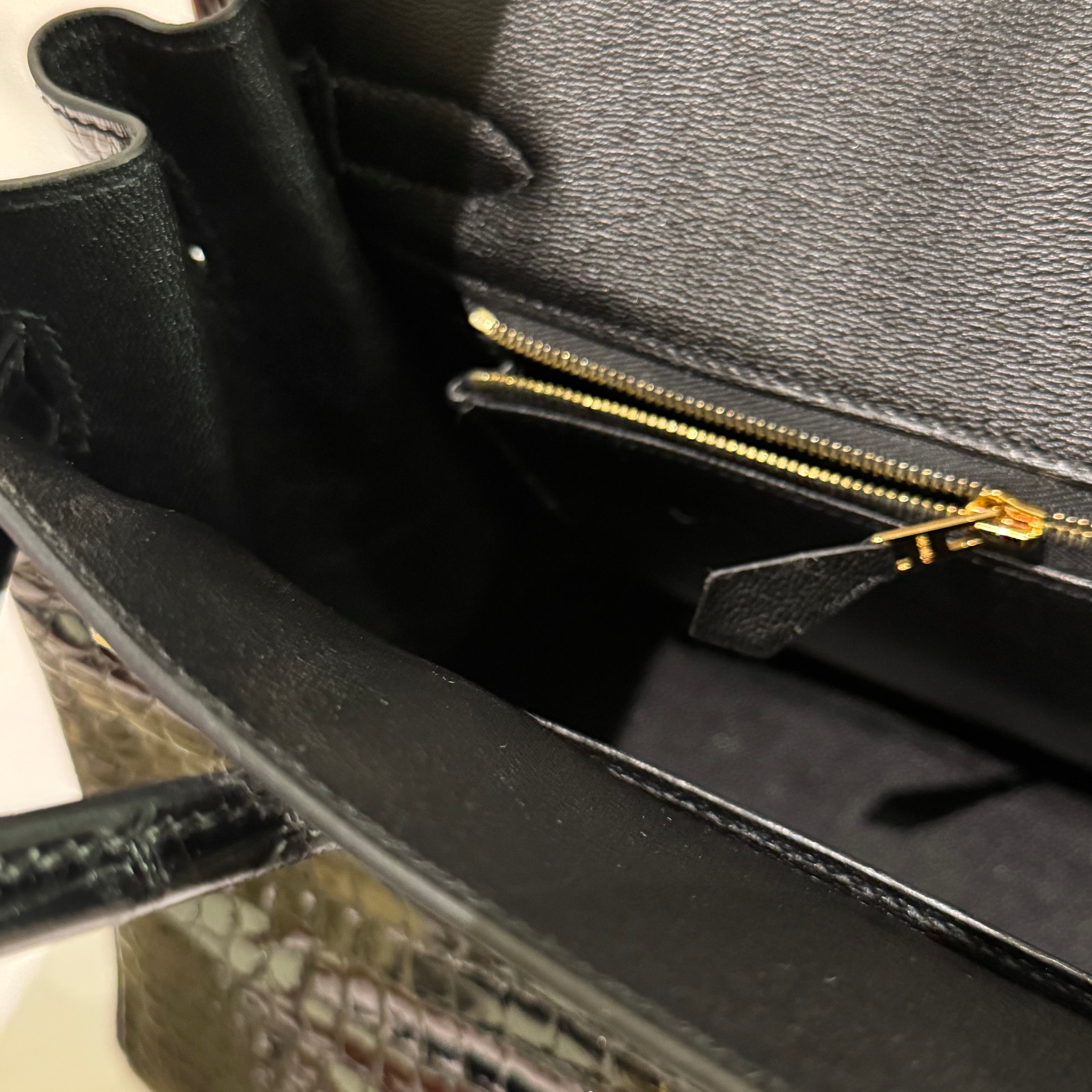 HERMÈS BIRKIN 30 BLACK SHINY CROCODILE GOLD HARDWARE X STAMP