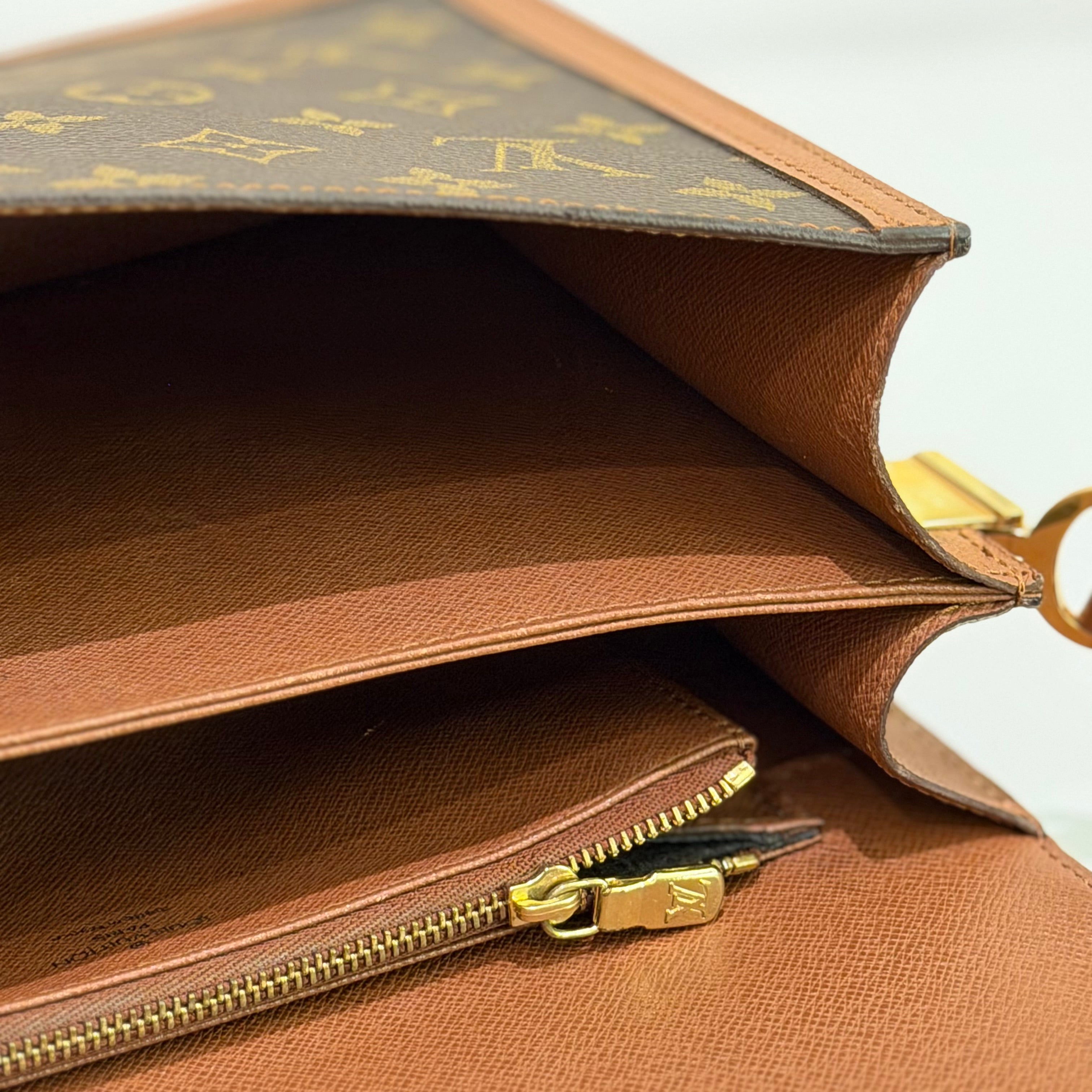 LOUIS VUITTON Vintage Gold Ring Wheel Bag