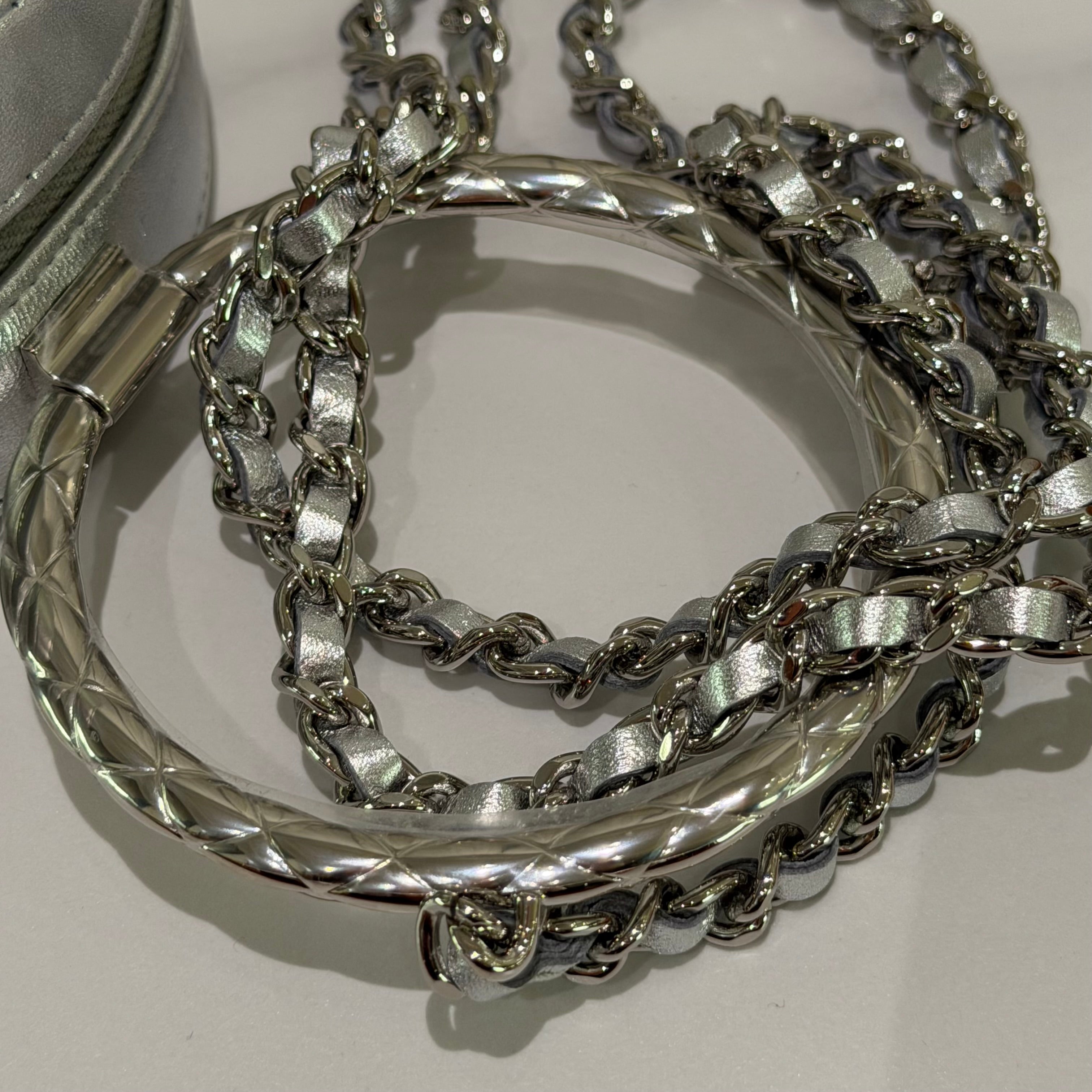 CHANEL Silver Patent Leather Round Ring Evening Chain Bag