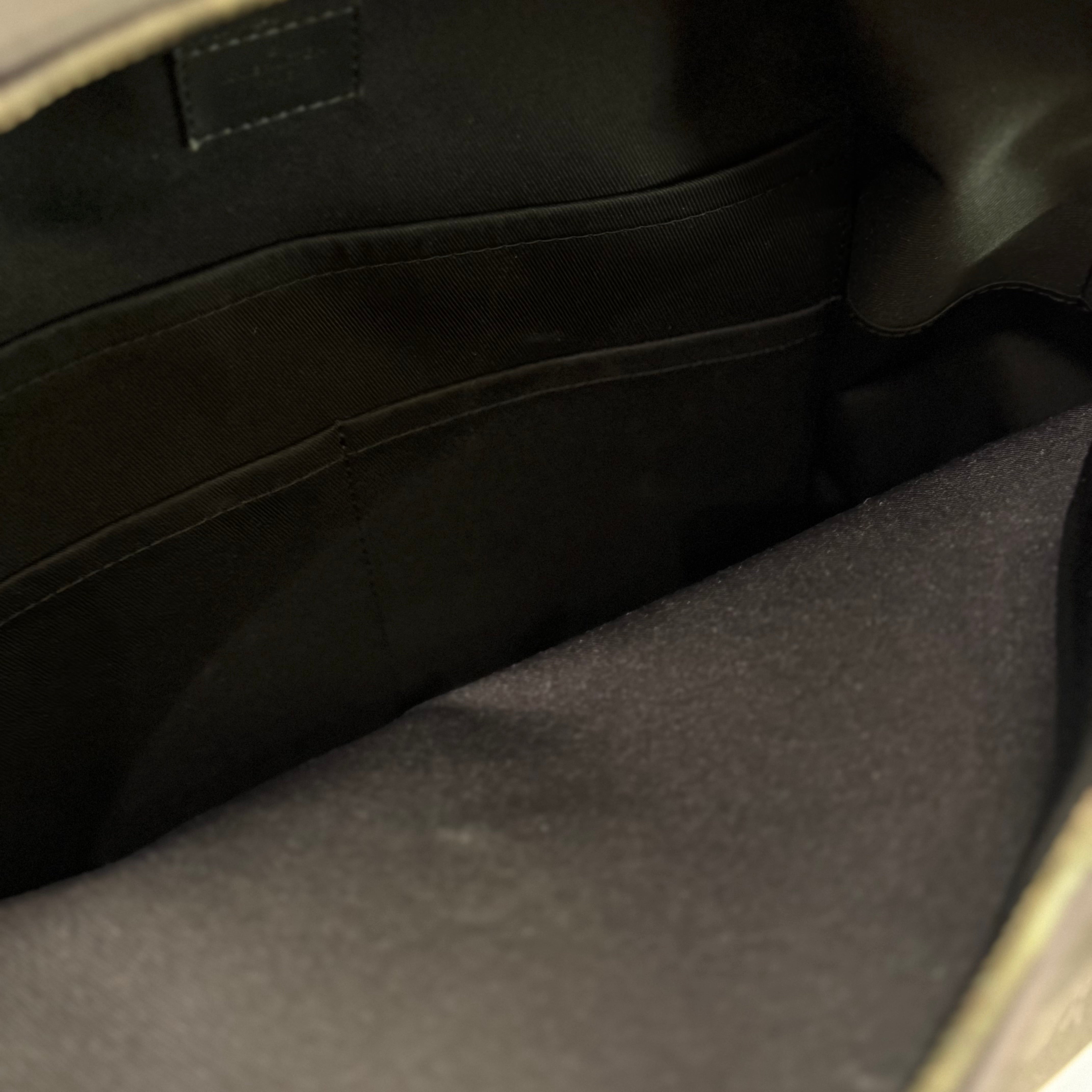 LOUIS VUITTON DISCOVERY APOLLO BLACK WARRIOR BACKPACK