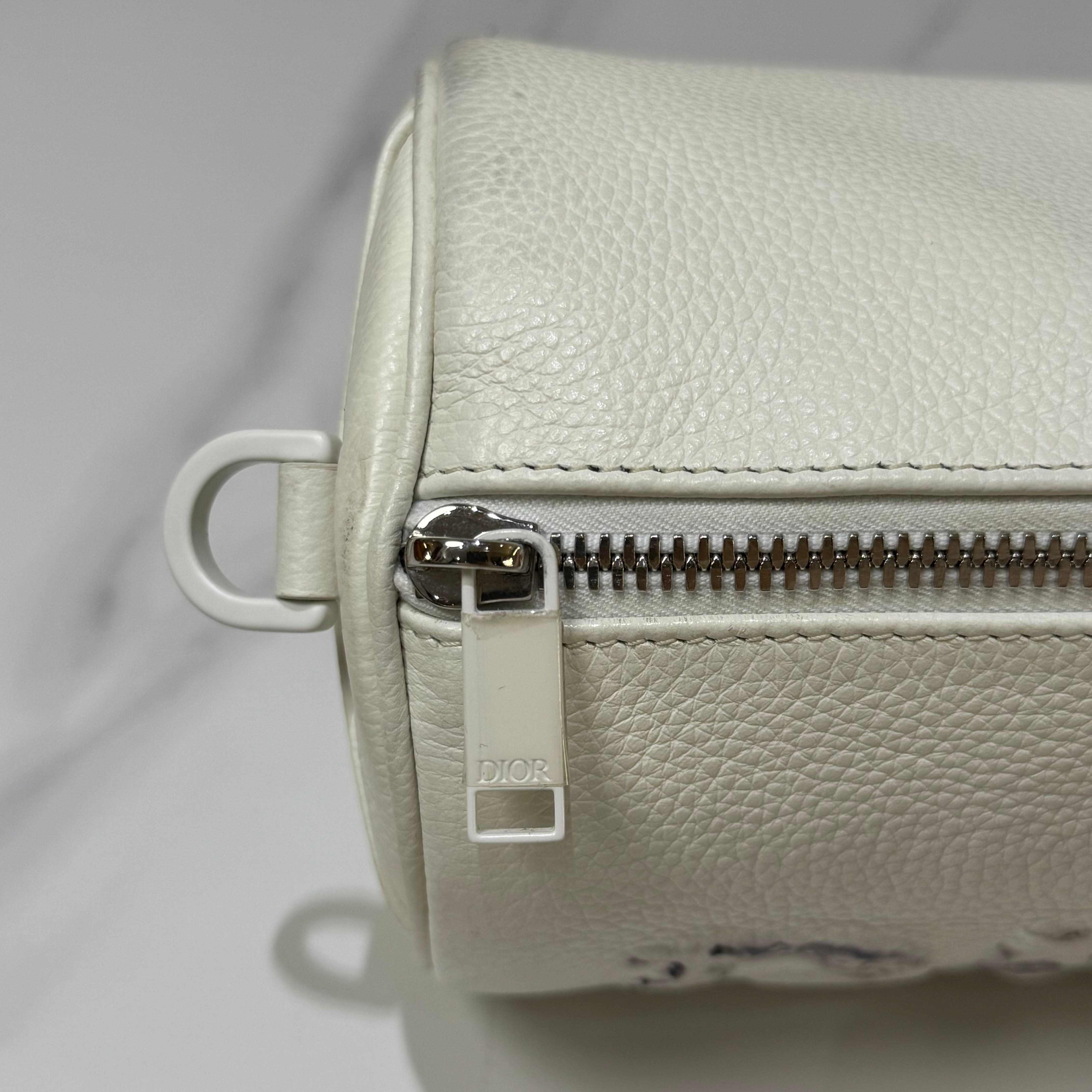 DIOR X DANIEL ARSHAM ROLLER COLLABORATION VERSION