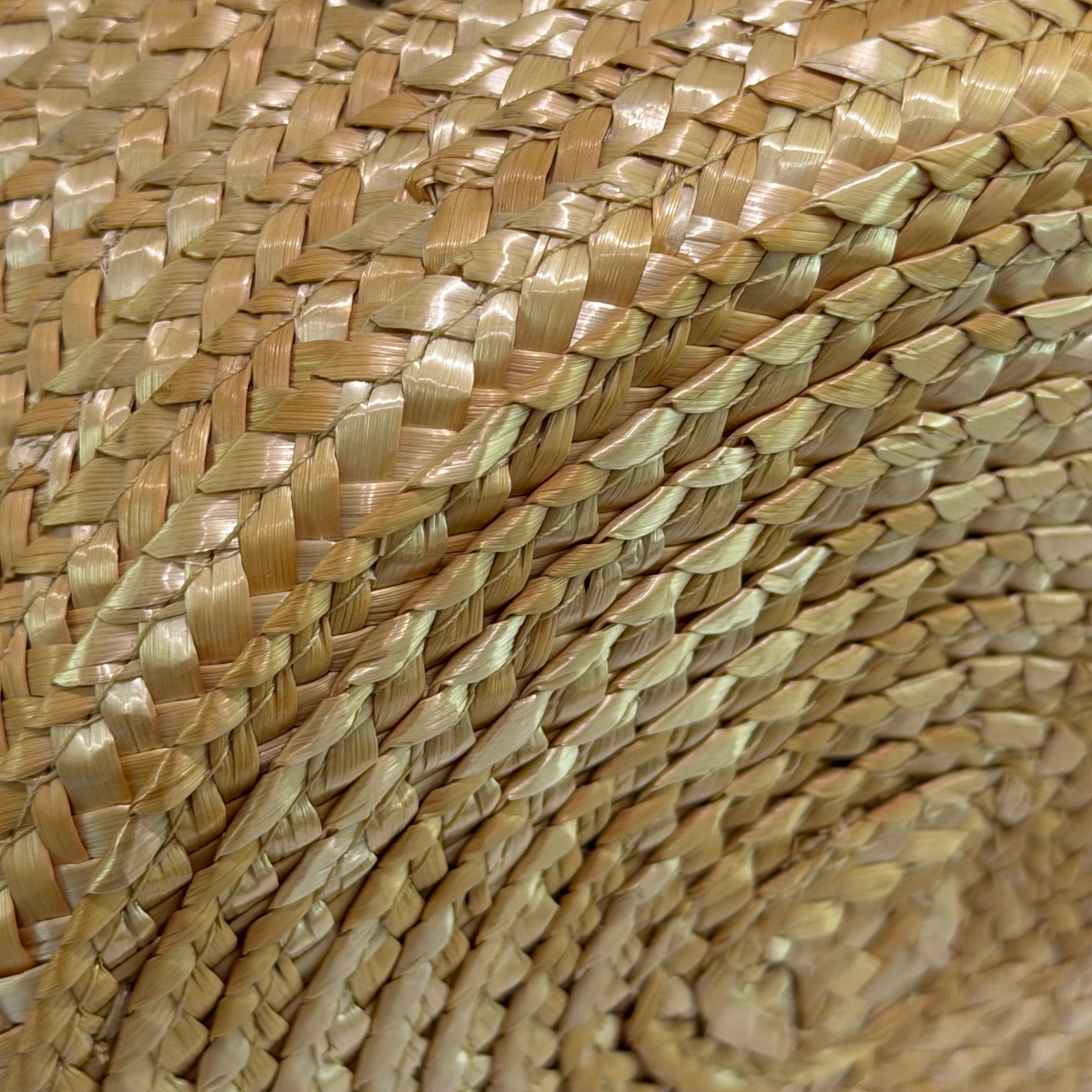 Balenciaga Beach Bag Beige Woven Tote