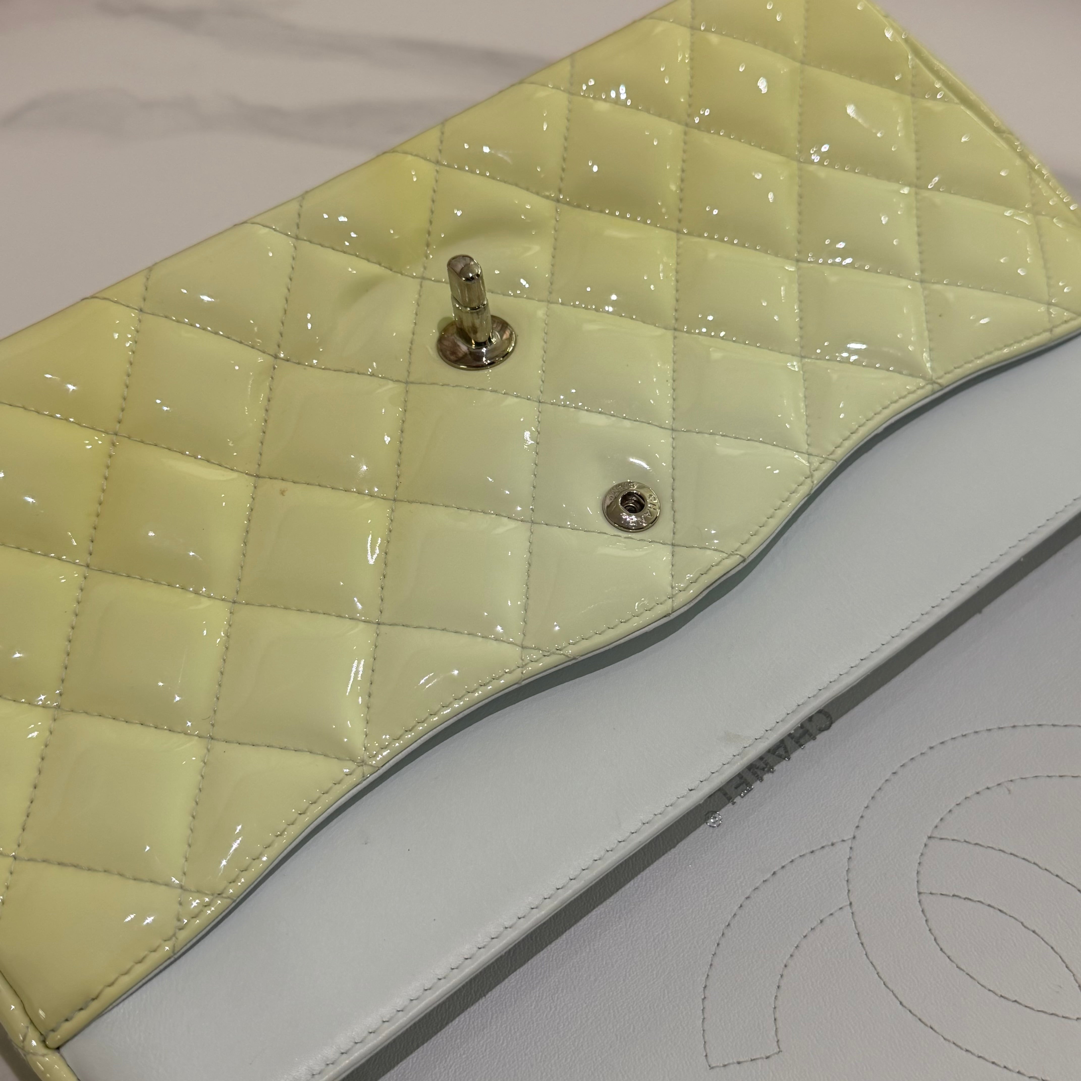 Chanel Classic Flap Jumbo Patent Leather Cream Yellow-Green
