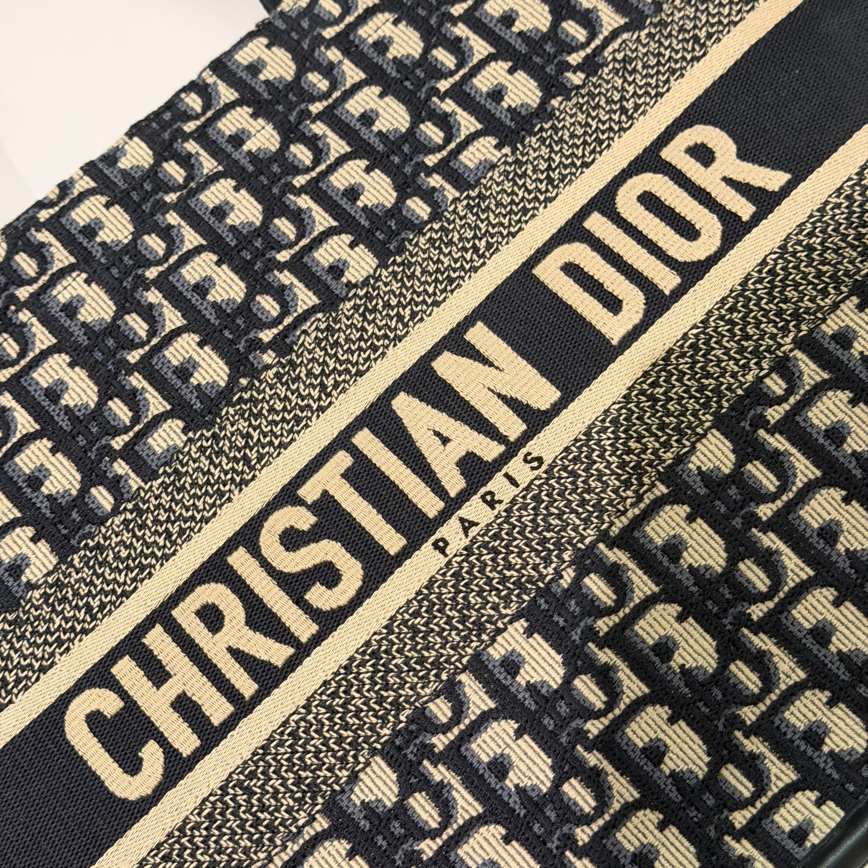 Dior Book Tote Oblique Medium Tote Bag with Strap | DIOR
