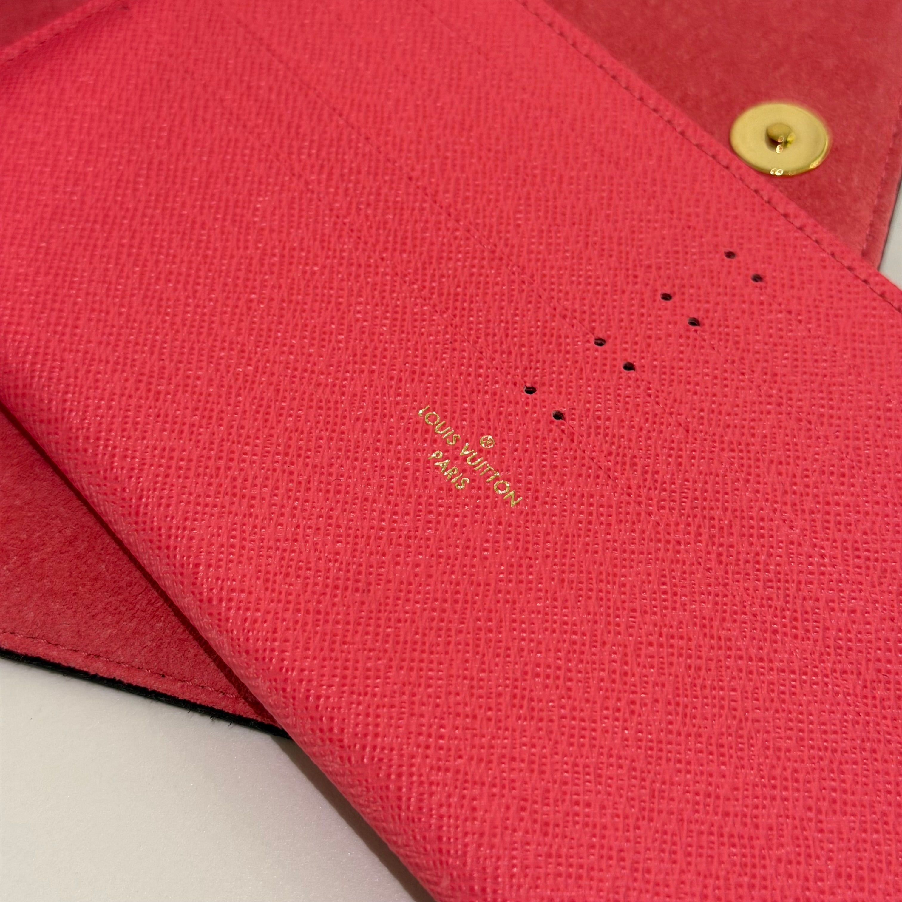 Louis Vuitton Christmas Limited Edition Felicie Pochette 3-in-1 Wallet Crossbody Bag | LOUIS VUITTON