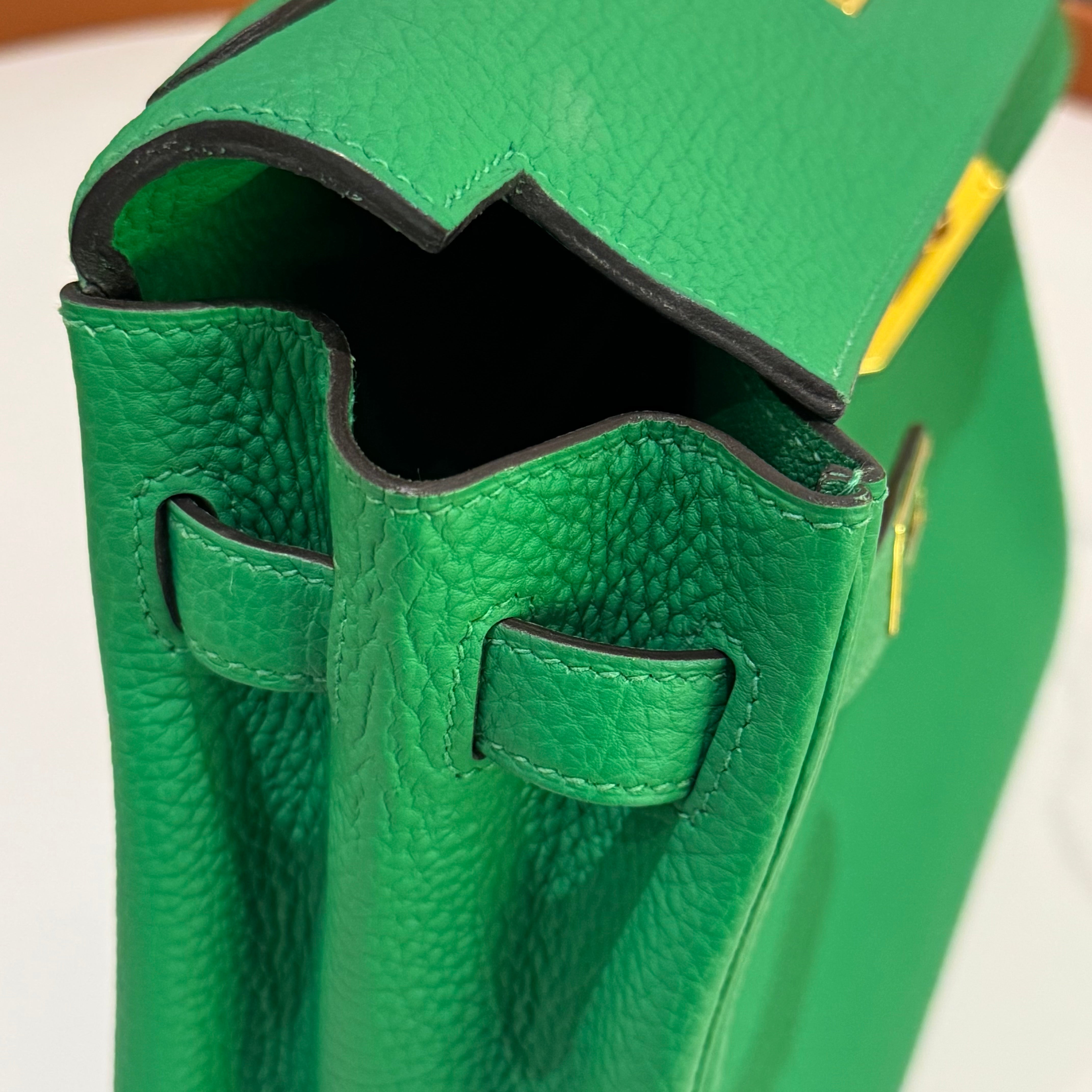 HERMÈS KELLY 32 VERT BAMBOU TOGO LEATHER WITH PALLADIUM HARDWARE (X STAMP)