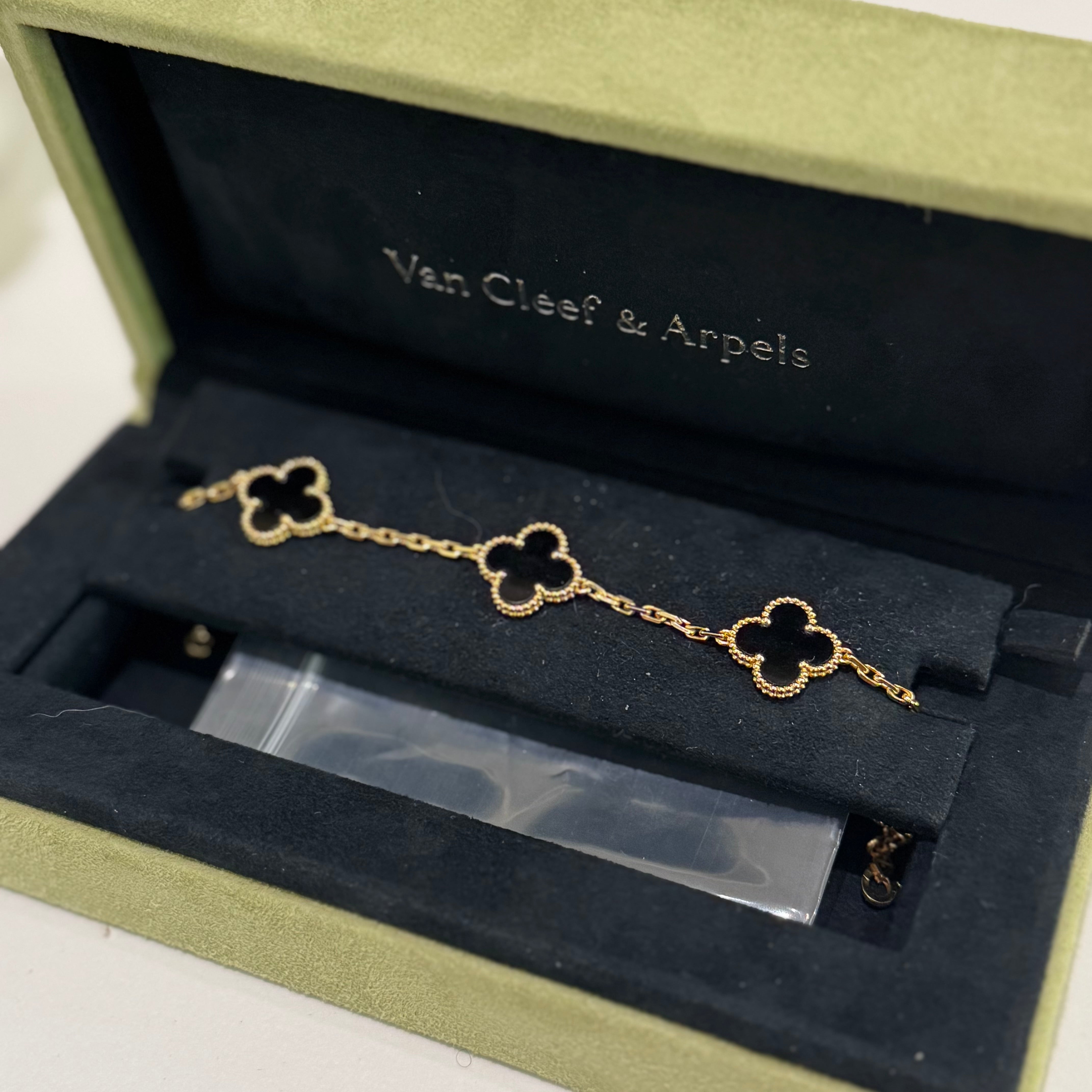 VAN CLEEF & ARPELS VINTAGE ALHAMBRA 5-MOTIF BRACELET BLACK ONYX