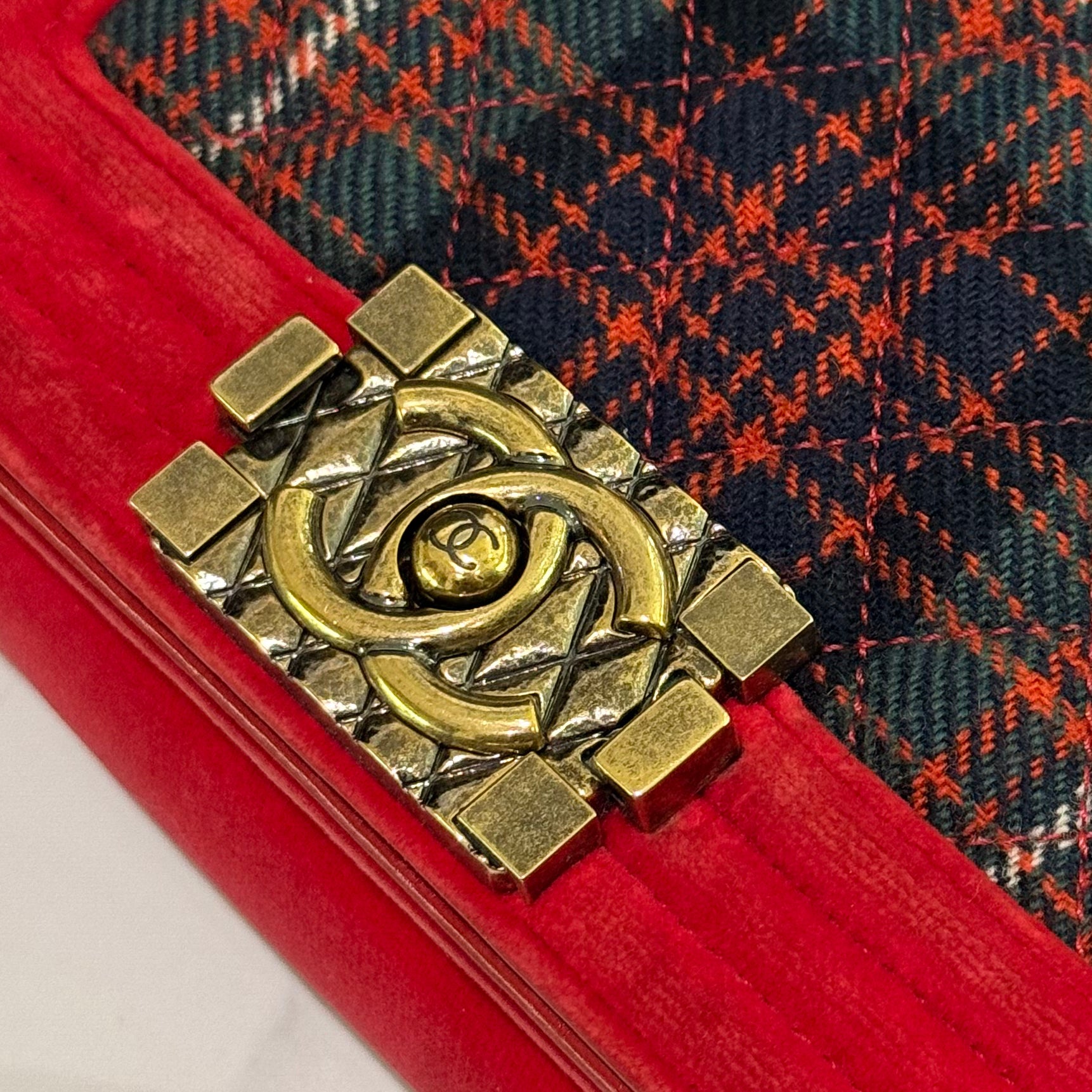 CHANEL SMALL RED VELVET & PLAID LEBOY BAG – EDINBURGH COLLECTION