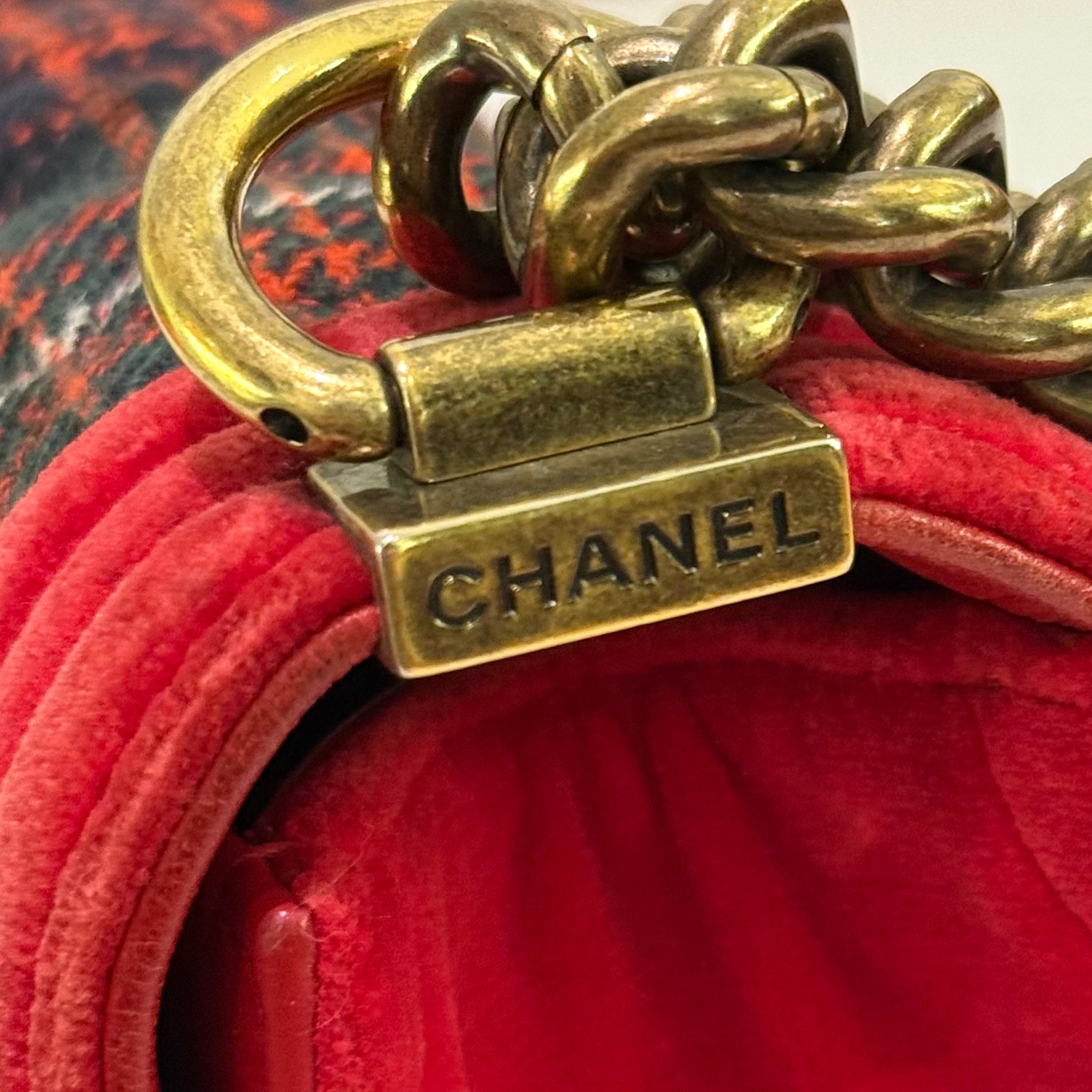 CHANEL SMALL RED VELVET & PLAID LEBOY BAG – EDINBURGH COLLECTION