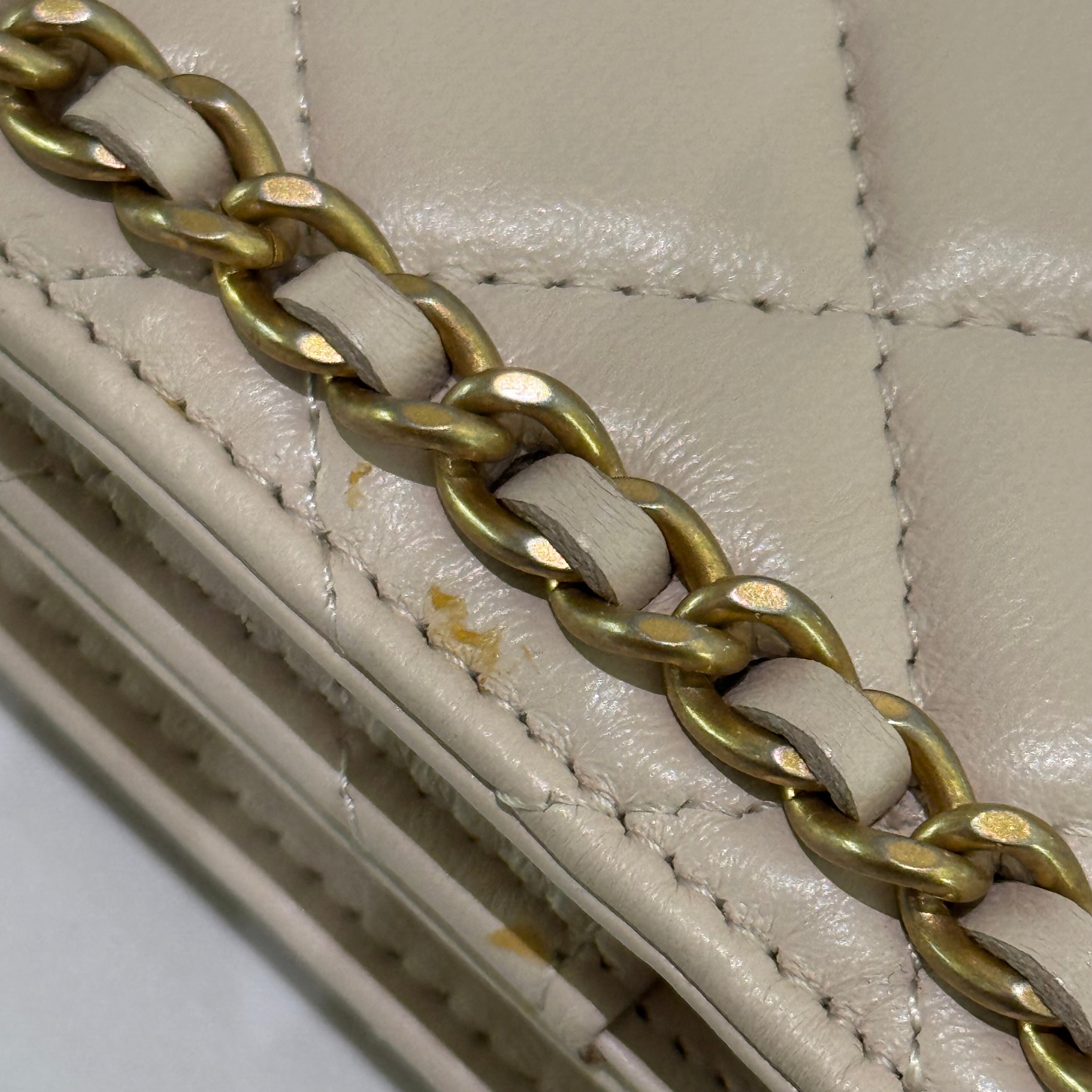 CHANEL WALLET ON CHAIN IVORY LAMBSKIN SHOULDER BAG