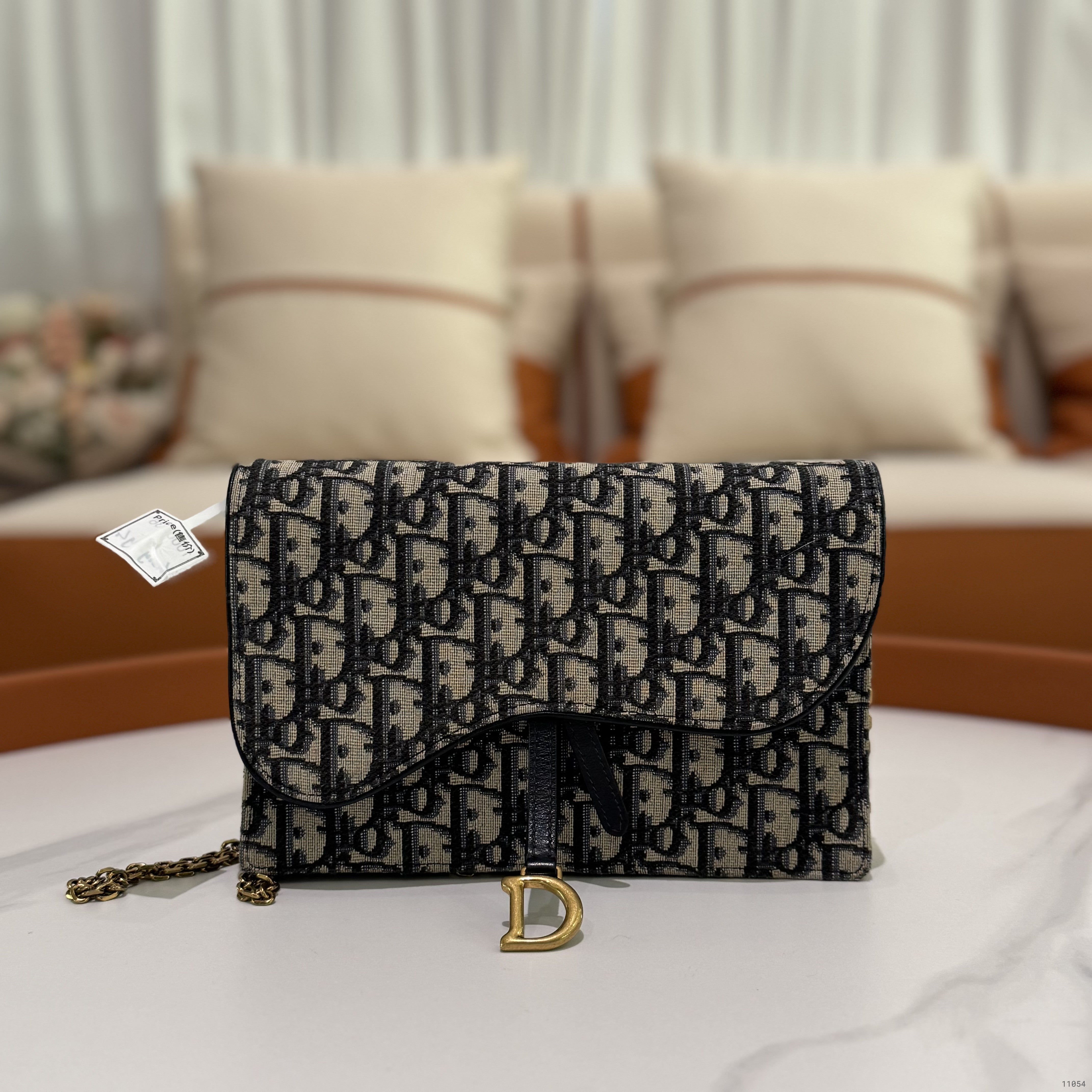 DIOR OBLIQUE WALLET ON CHAIN
