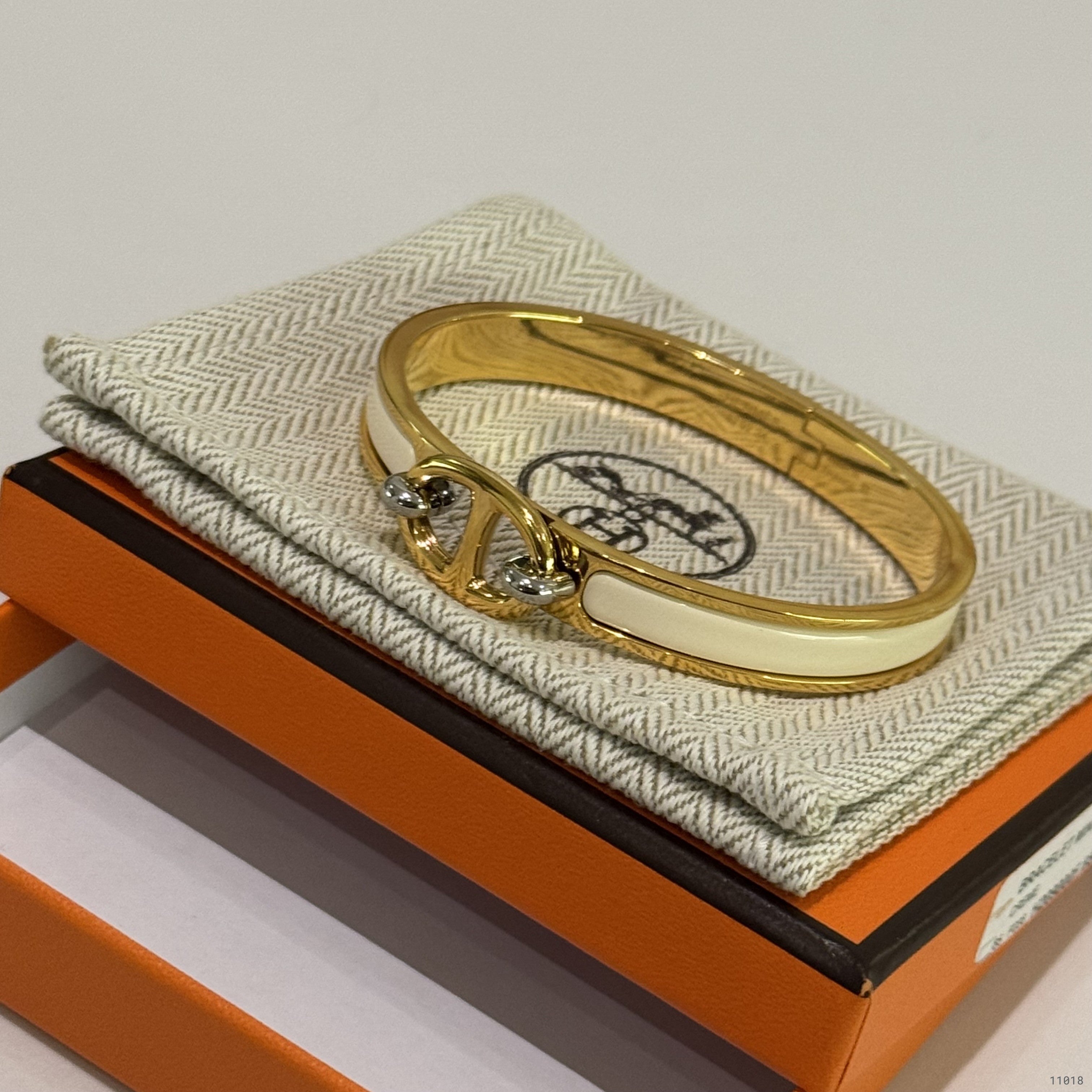 HERMÈS CLIC CHAINE D’ANCRE BRACELET