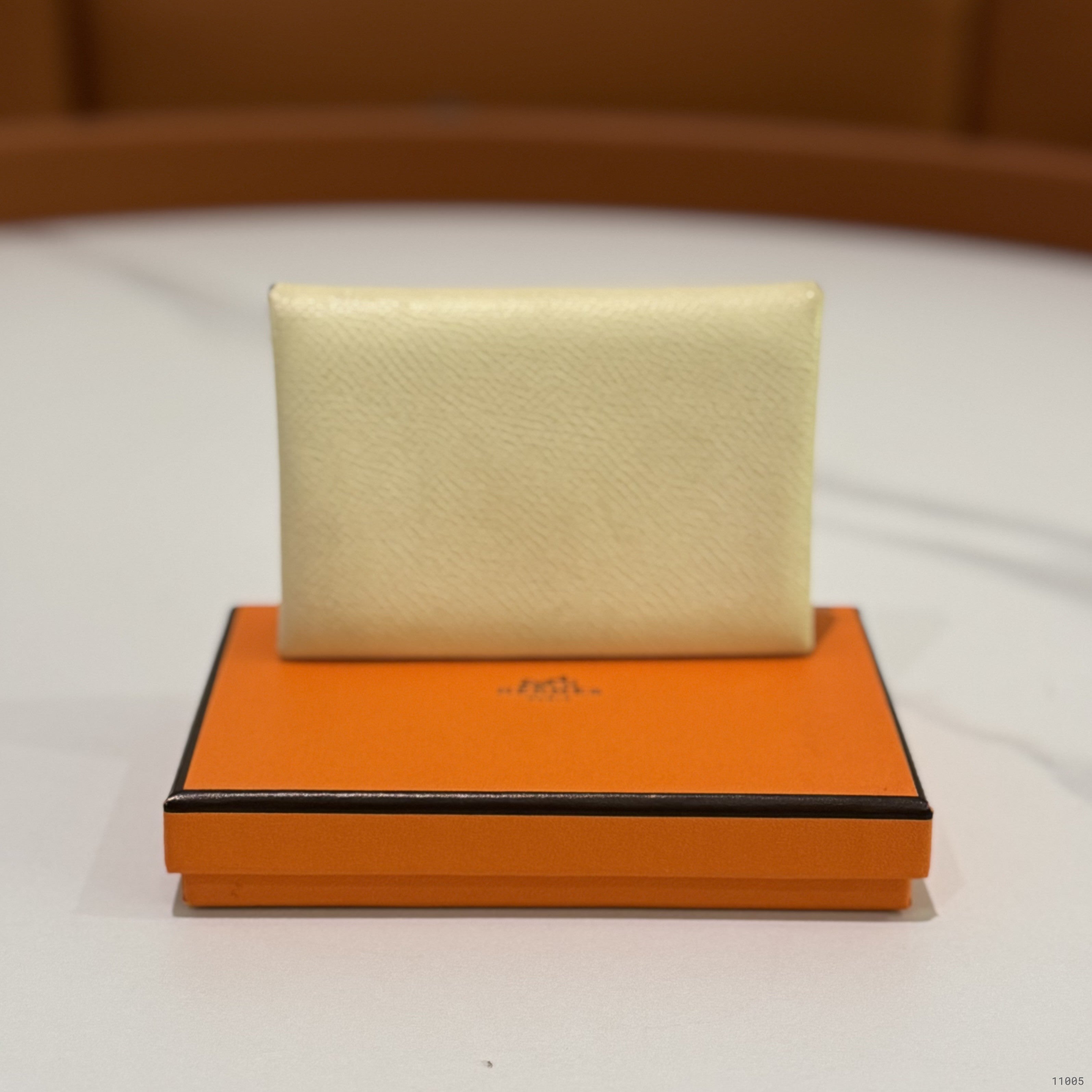 HERMÈS CALVI DUO CARD HOLDER Epsom Calfskin with Silver-tone Hardware (U Stamp)