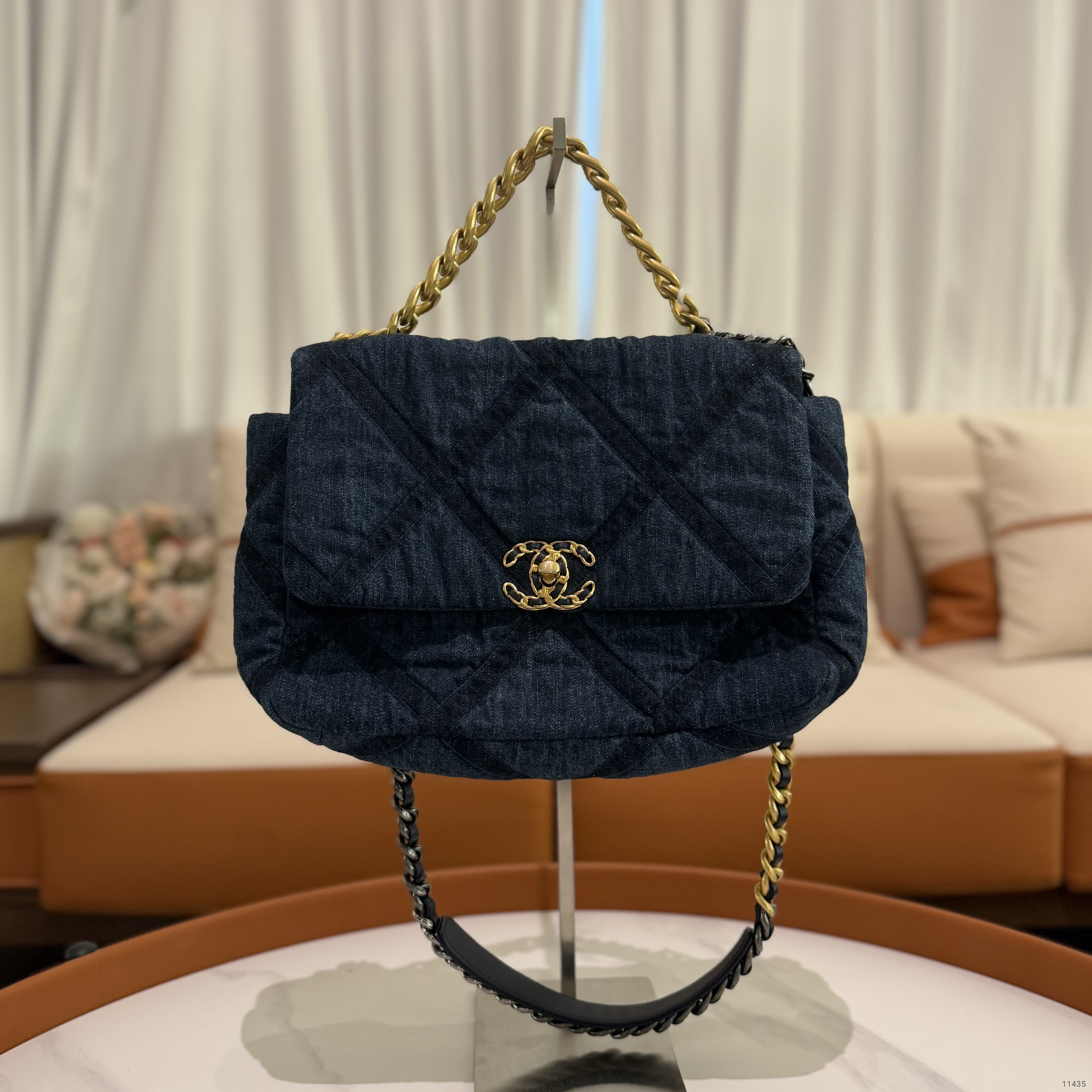 Chanel 23C Denim 19 Bag Medium (Chip Model)