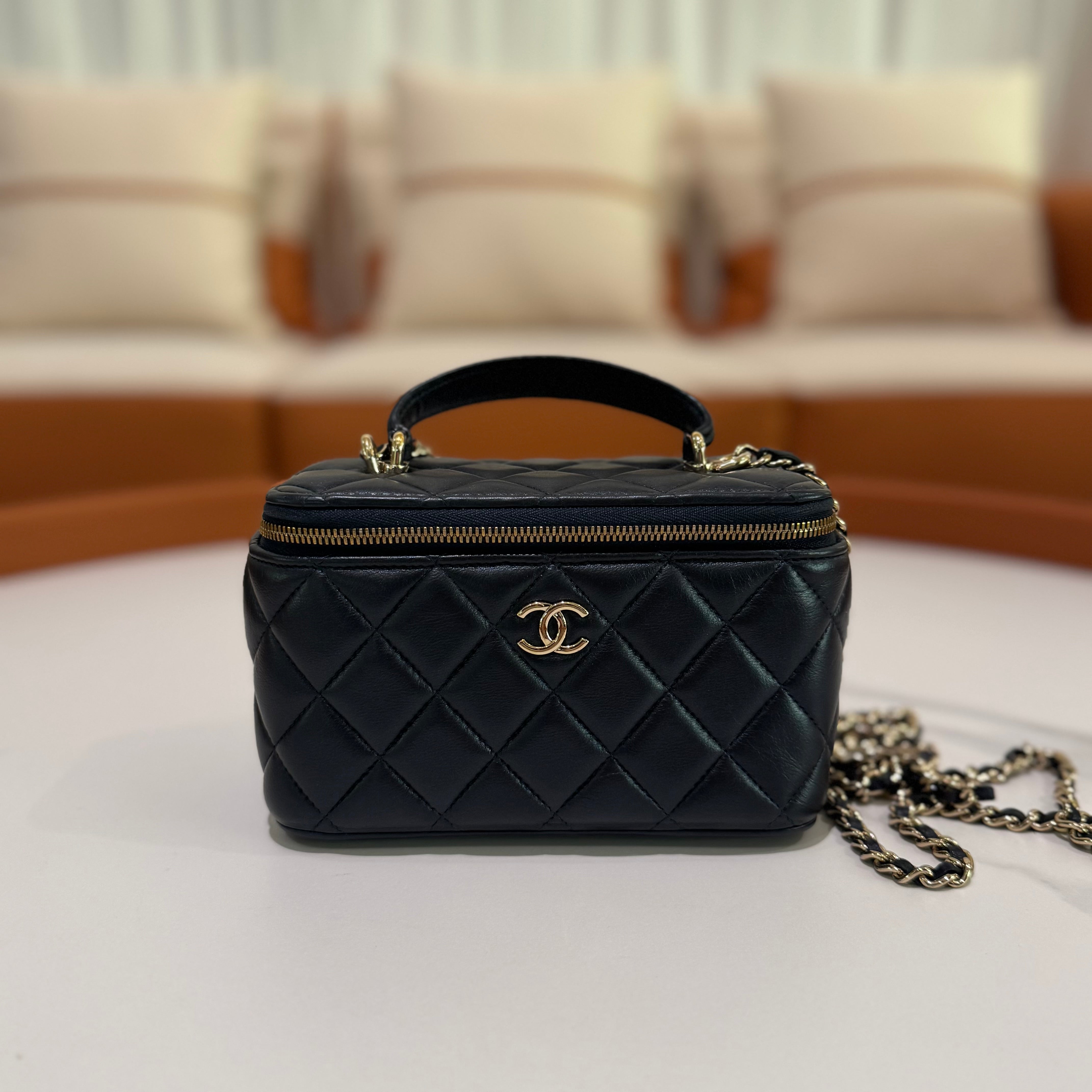 CHANEL VANITY CASE WITH HANDLE DARK BLUE LAMBSKIN