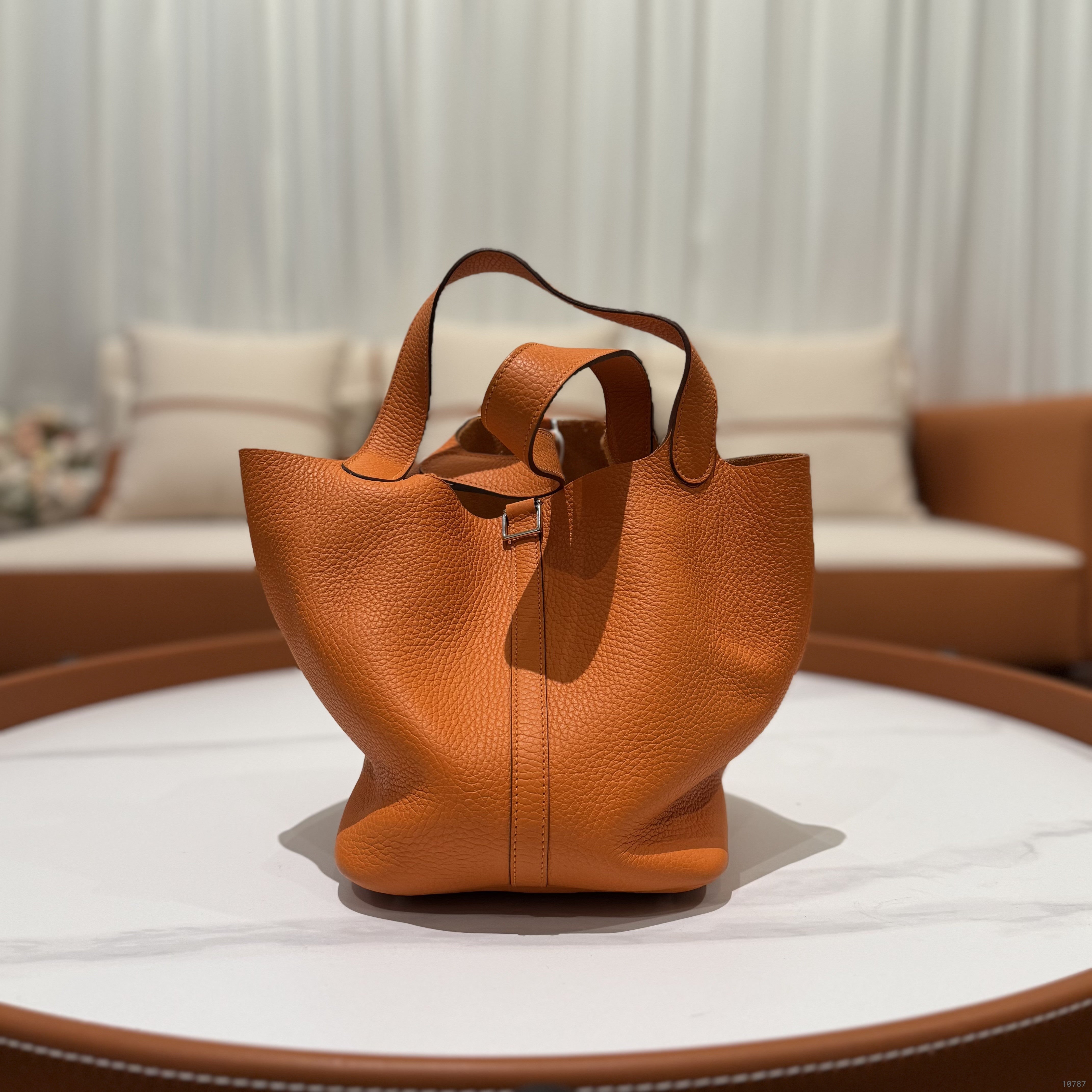 HERMES PICOTIN 22 ORANGE Q STAMP