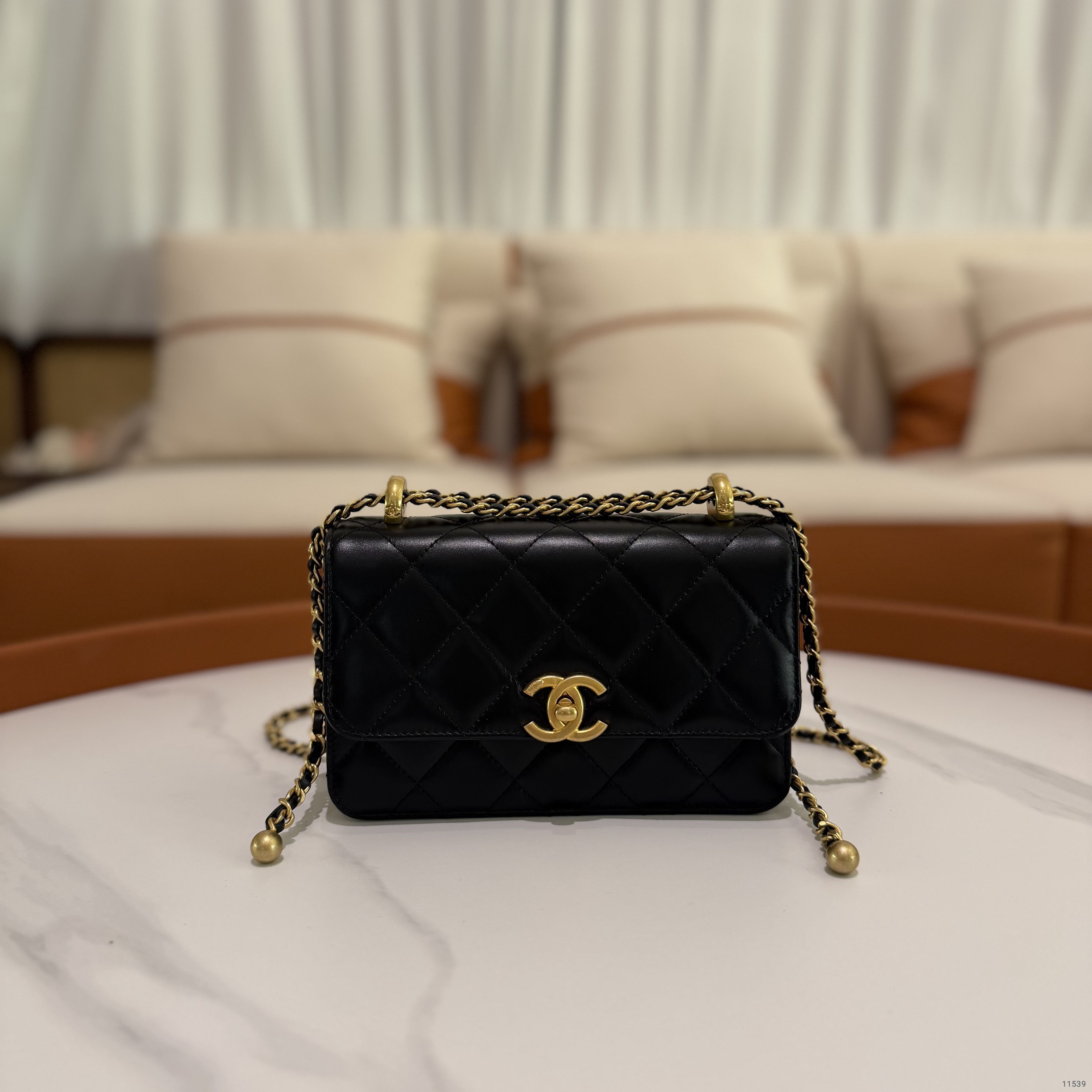 Chanel Black Glossy Calfskin Double Pearl Chain Flap Bag with Gold Hardware(Chip Model)