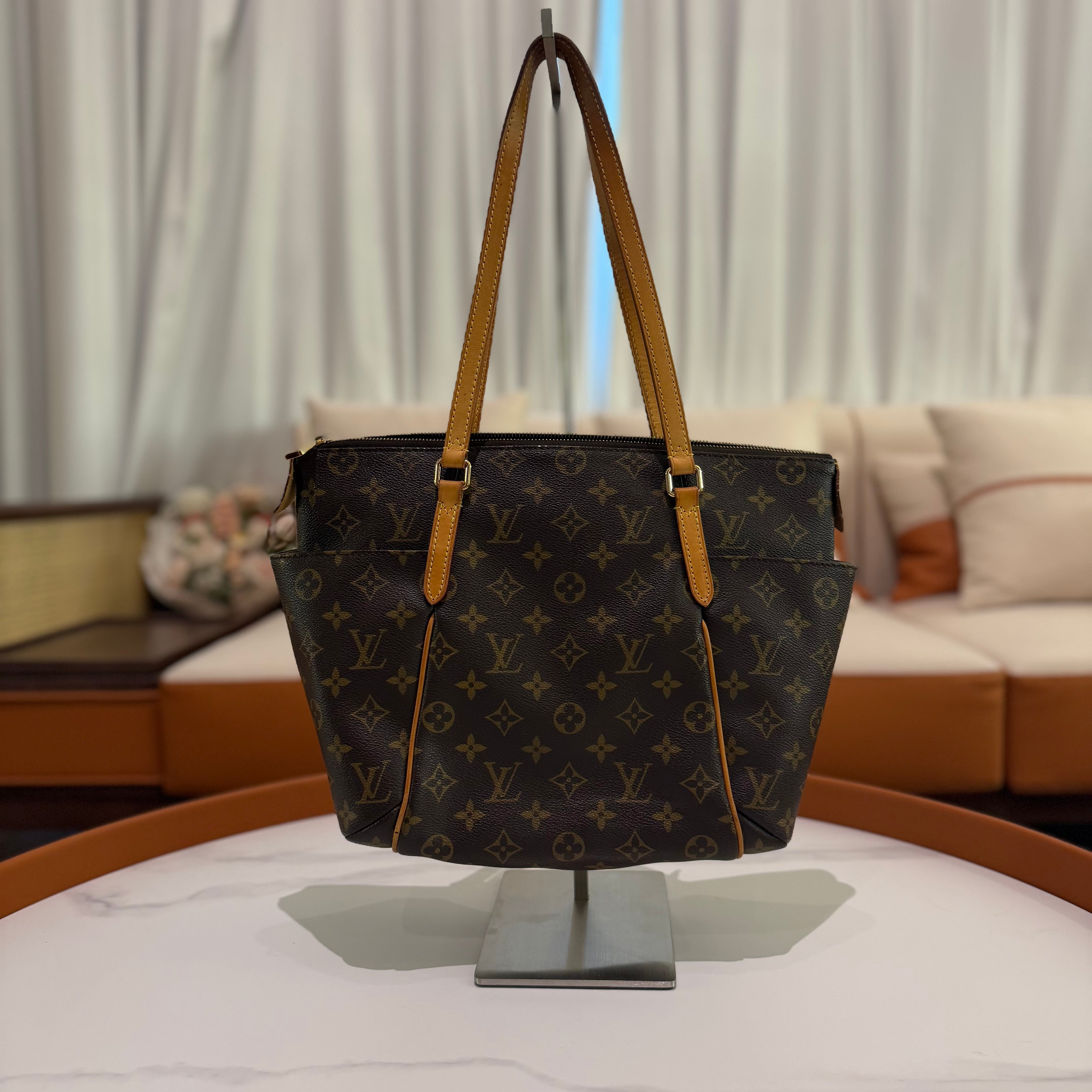 Louis Vuitton Monogram Tote Bag