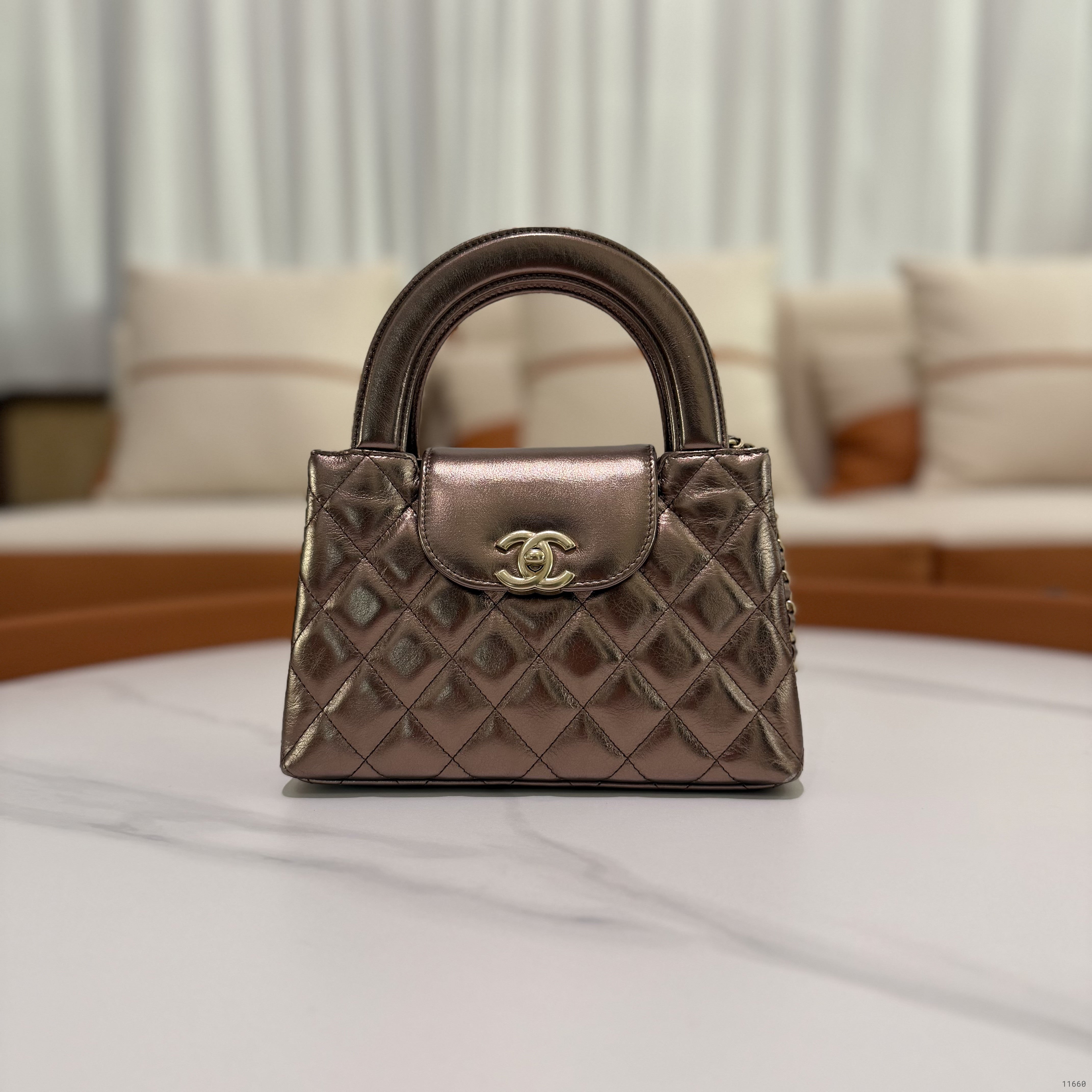 Chanel 25A Kelly Pearl Light Brown (Chip Model)