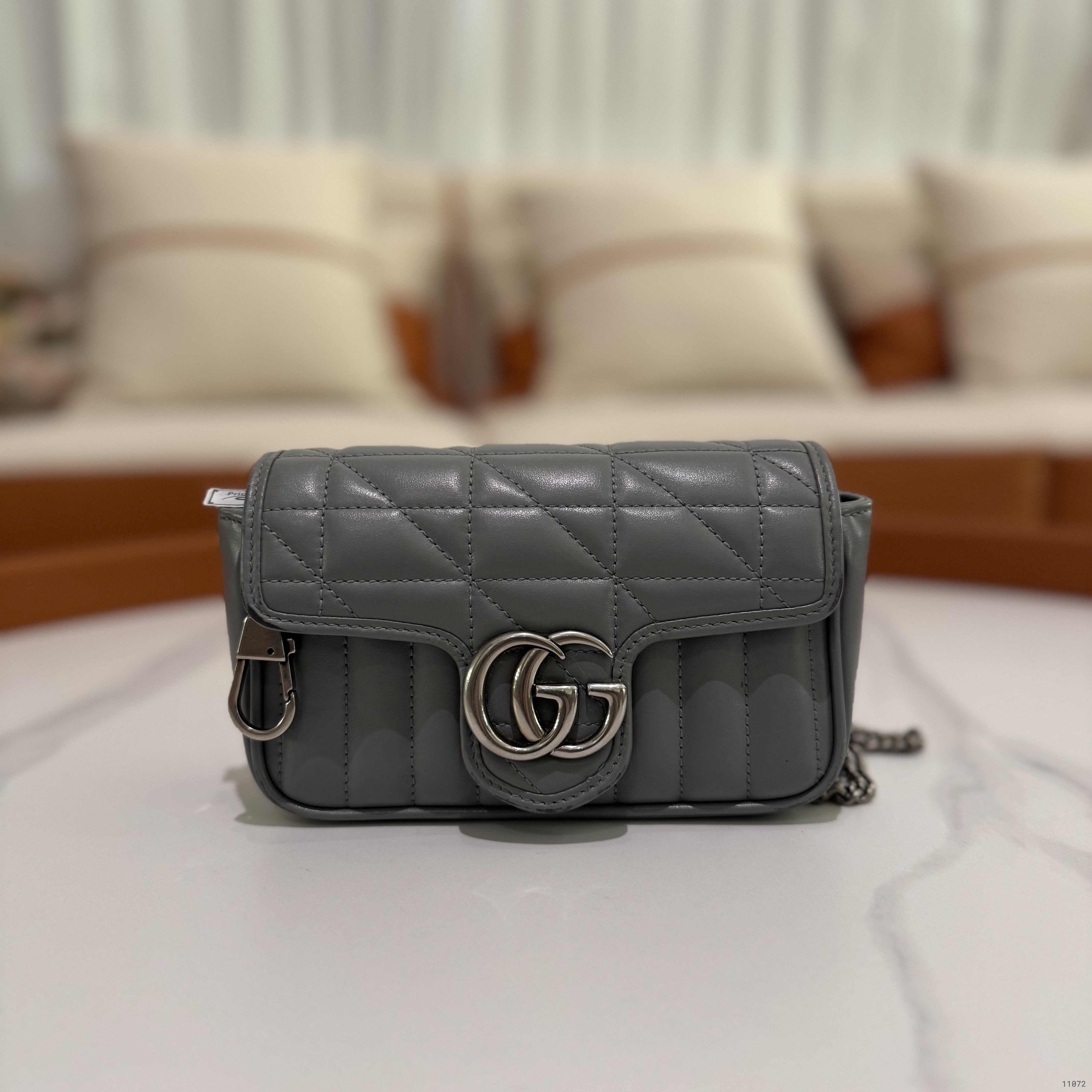GUCCI MARMONT MINI CHAIN BAG IN SILVER GREY