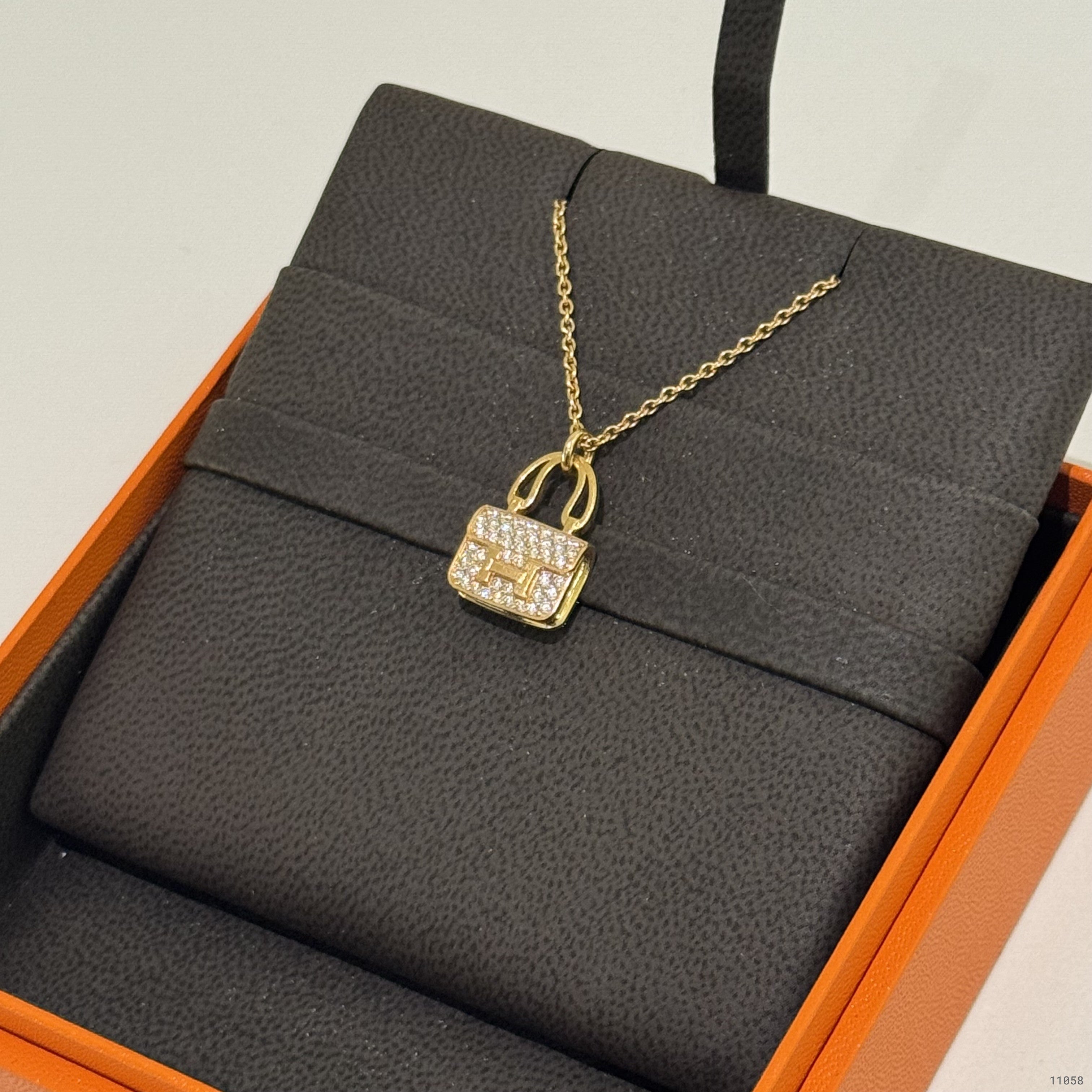 HERMÈS 18K FULL DIAMOND CONSTANCE NECKLACE