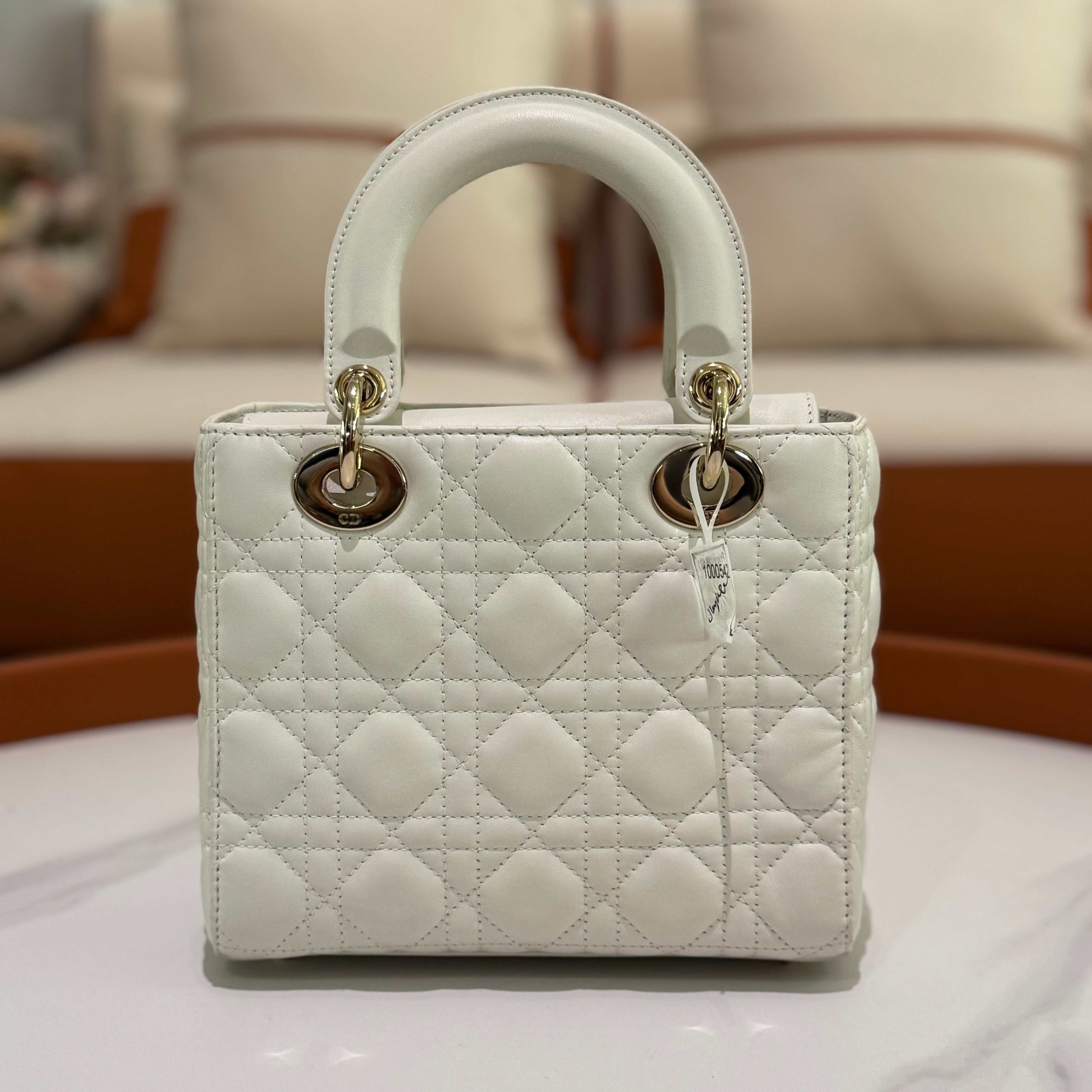 DIOR LADY DIOR SMALL WHITE LAMBSKIN (FOUR GUSSETS)