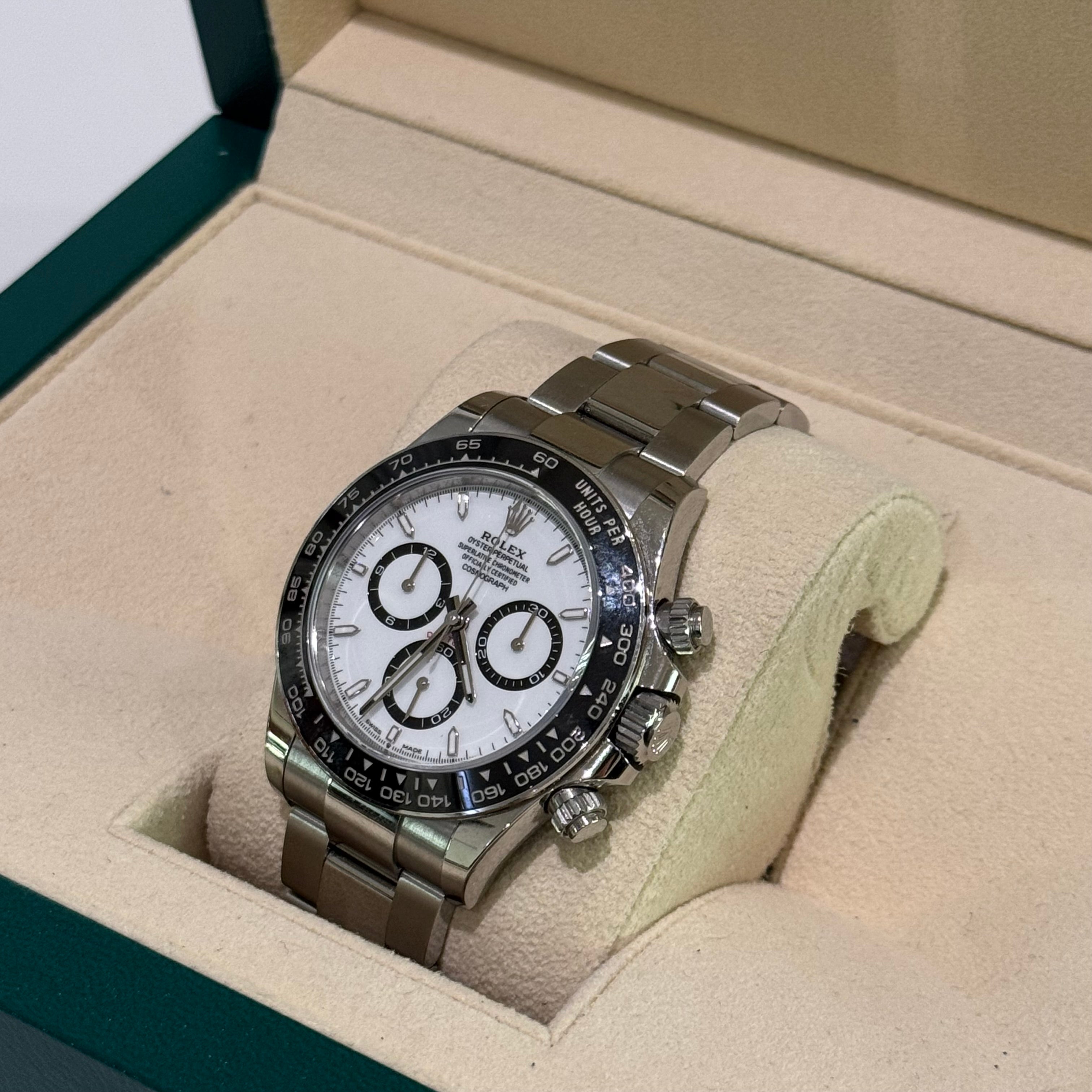 ROLEX OYSTER PERPETUAL COSMOGRAPH DAYTONA 126500LN