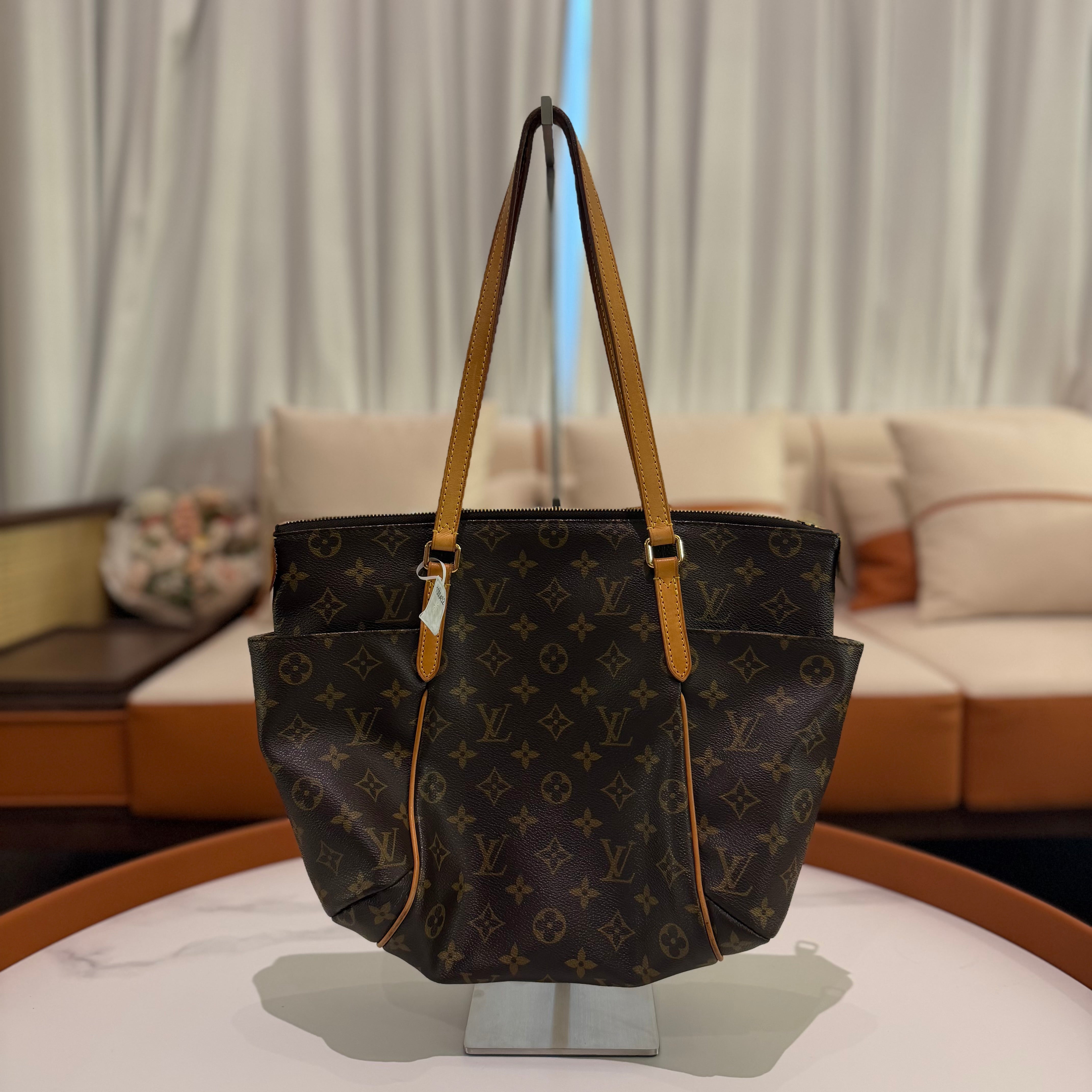 Louis Vuitton Monogram Tote Bag