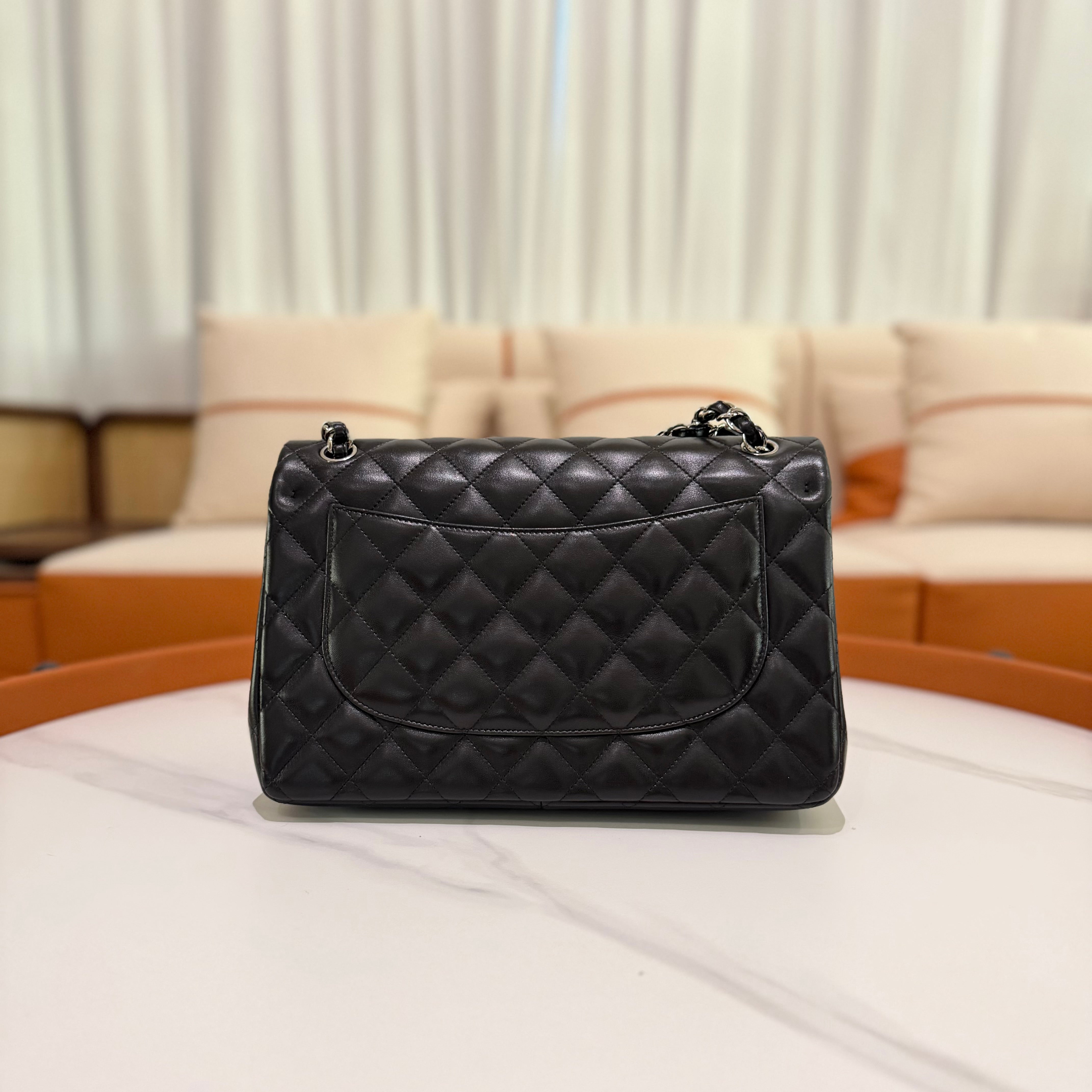 Chanel Jumbo Classic Flap Black Lambskin with Silver Hardware | CHANEL