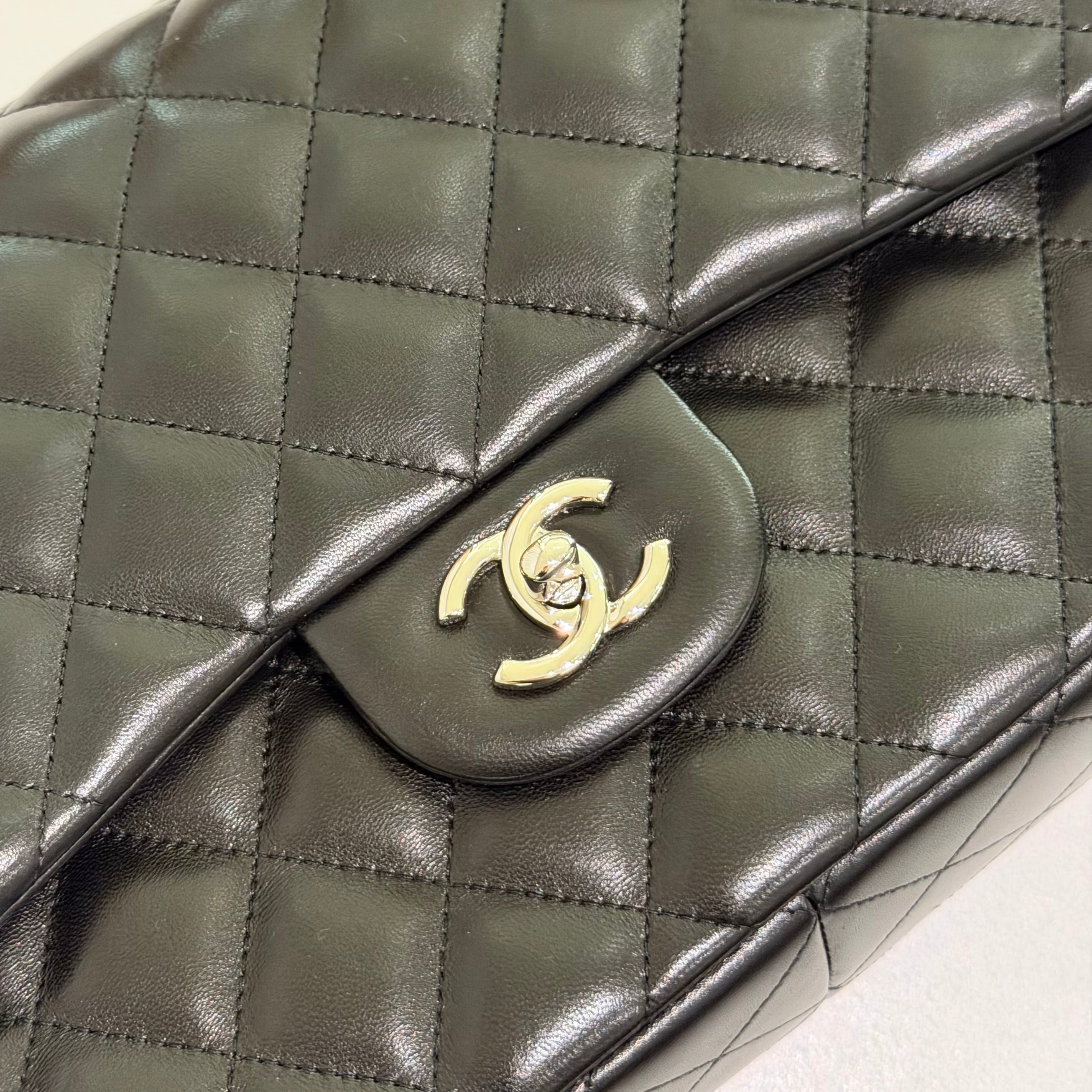 Chanel Jumbo Classic Flap Black Lambskin with Silver Hardware | CHANEL