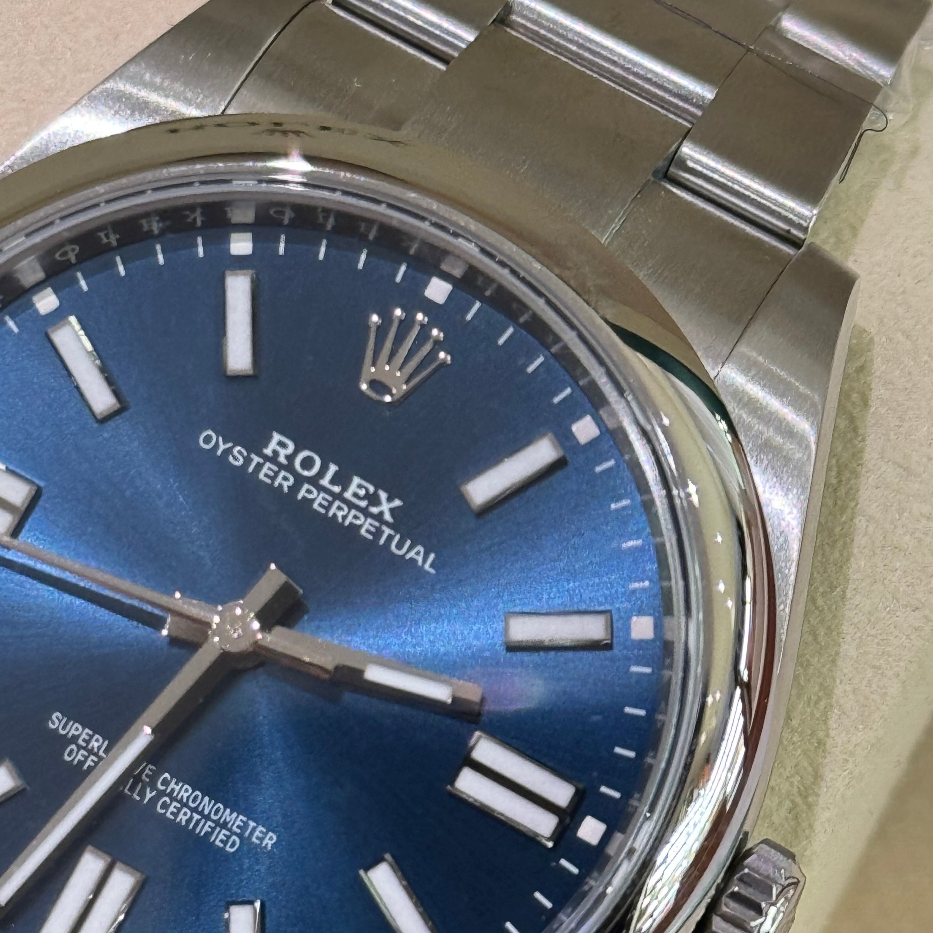 ROLEX OYSTER PERPETUAL 124300 BLUE DIAL