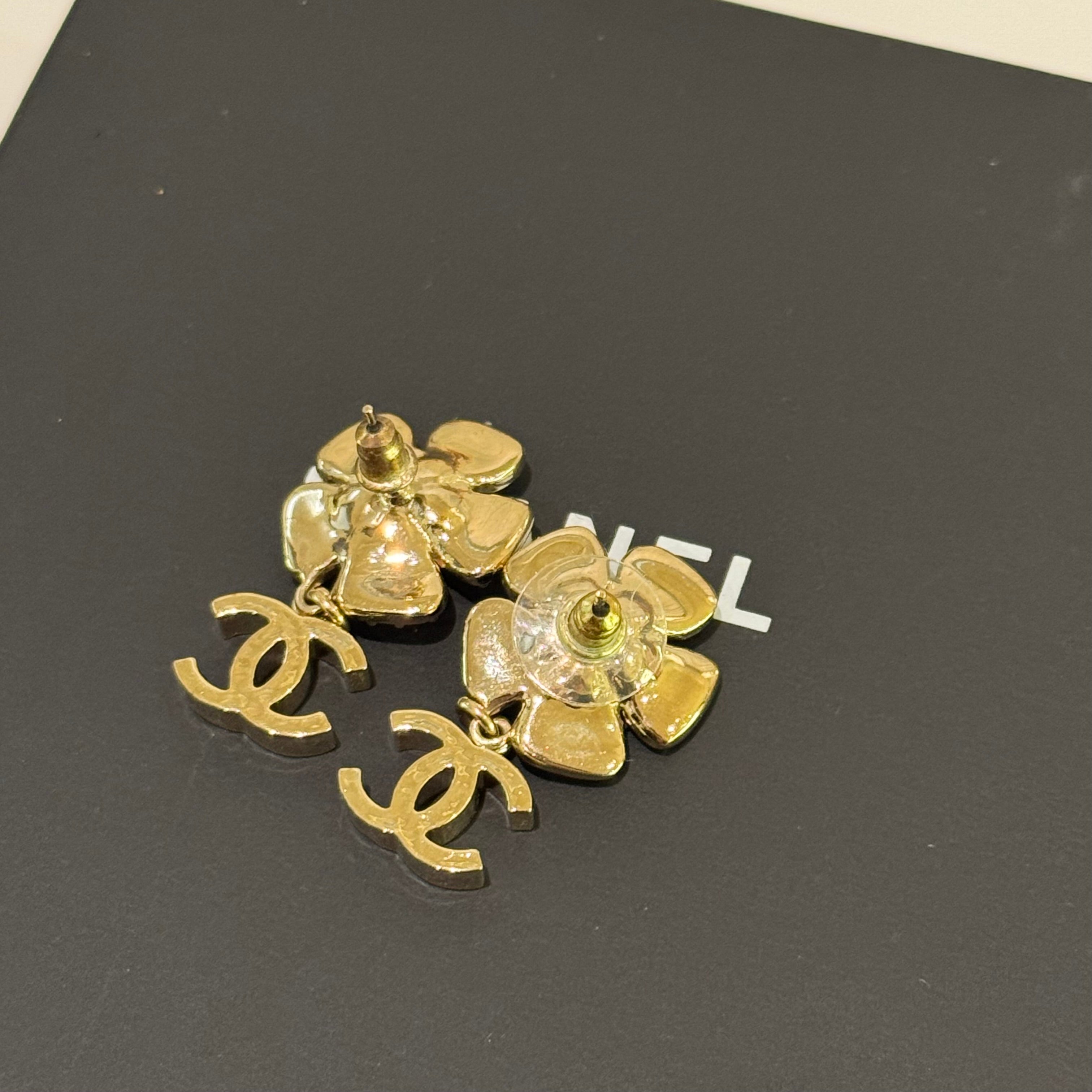 CHANEL FLOWER DIAMOND DOUBLE C EARRINGS
