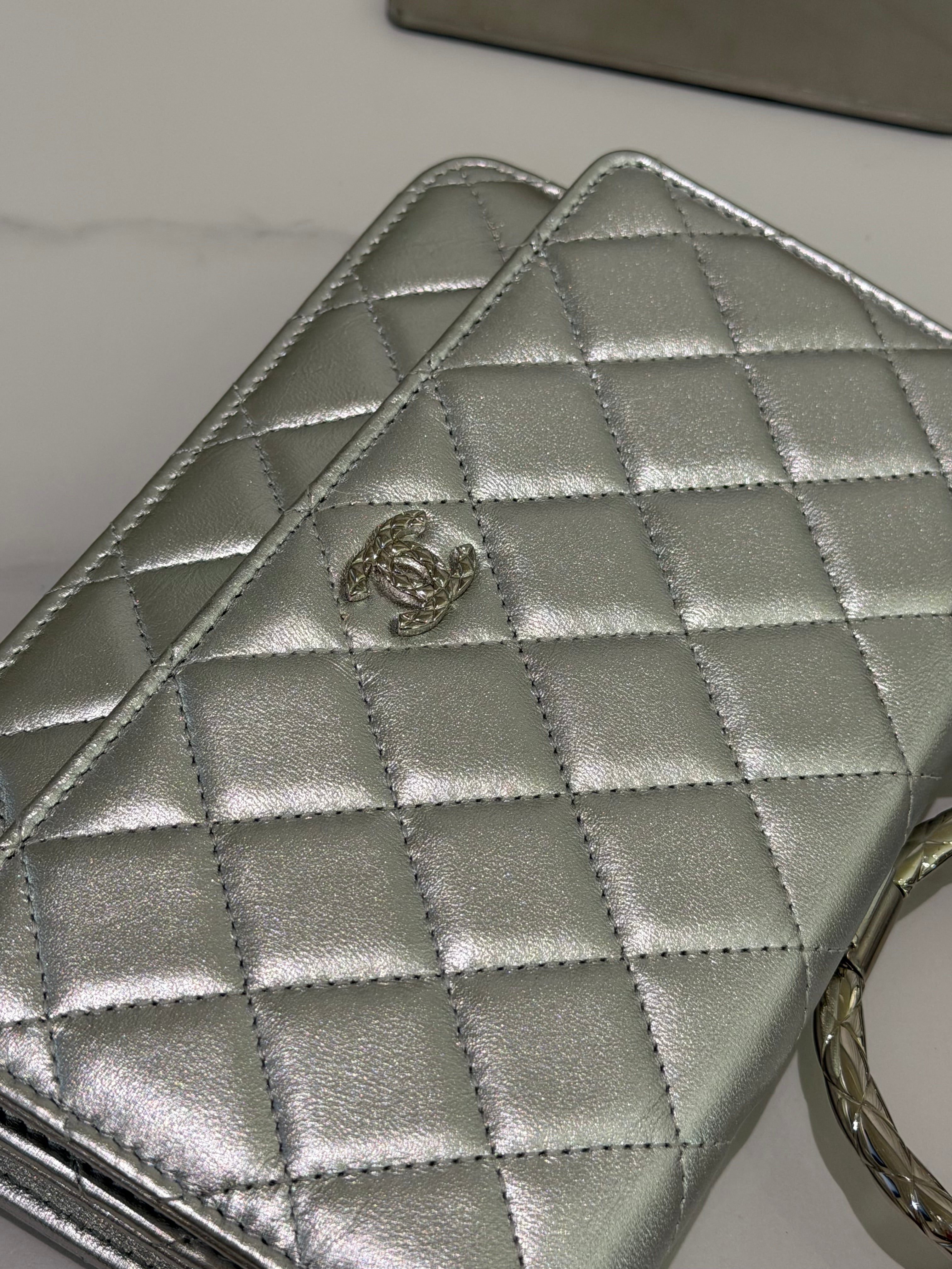 CHANEL WOC Silver Round-Ring Chain Wallet