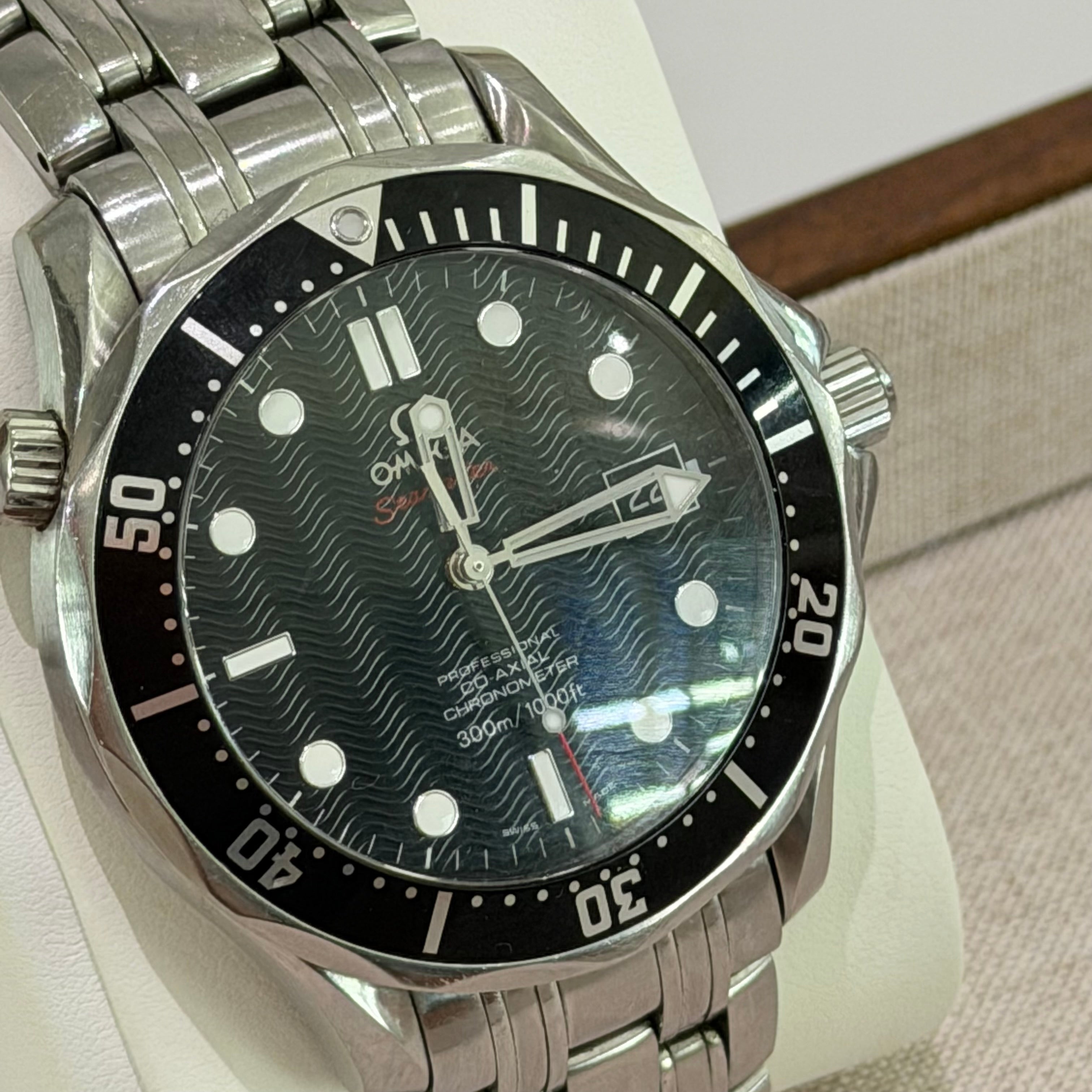 OMEGA SEAMASTER 300 VINTAGE BLACK ALUMINUM BEZEL