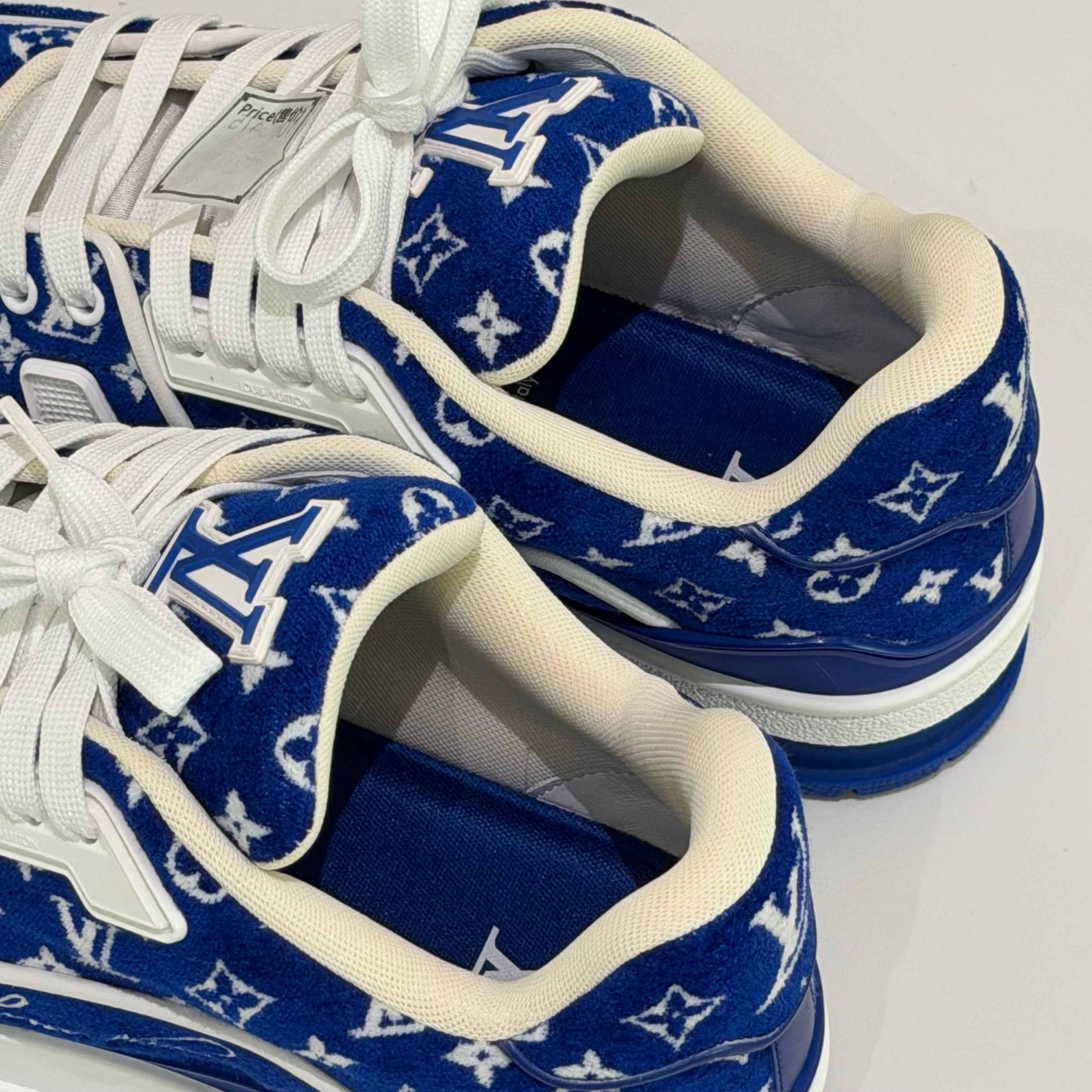 LOUIS VUITTON TRAINER BLUE WHITE MONOGRAM SNEAKERS