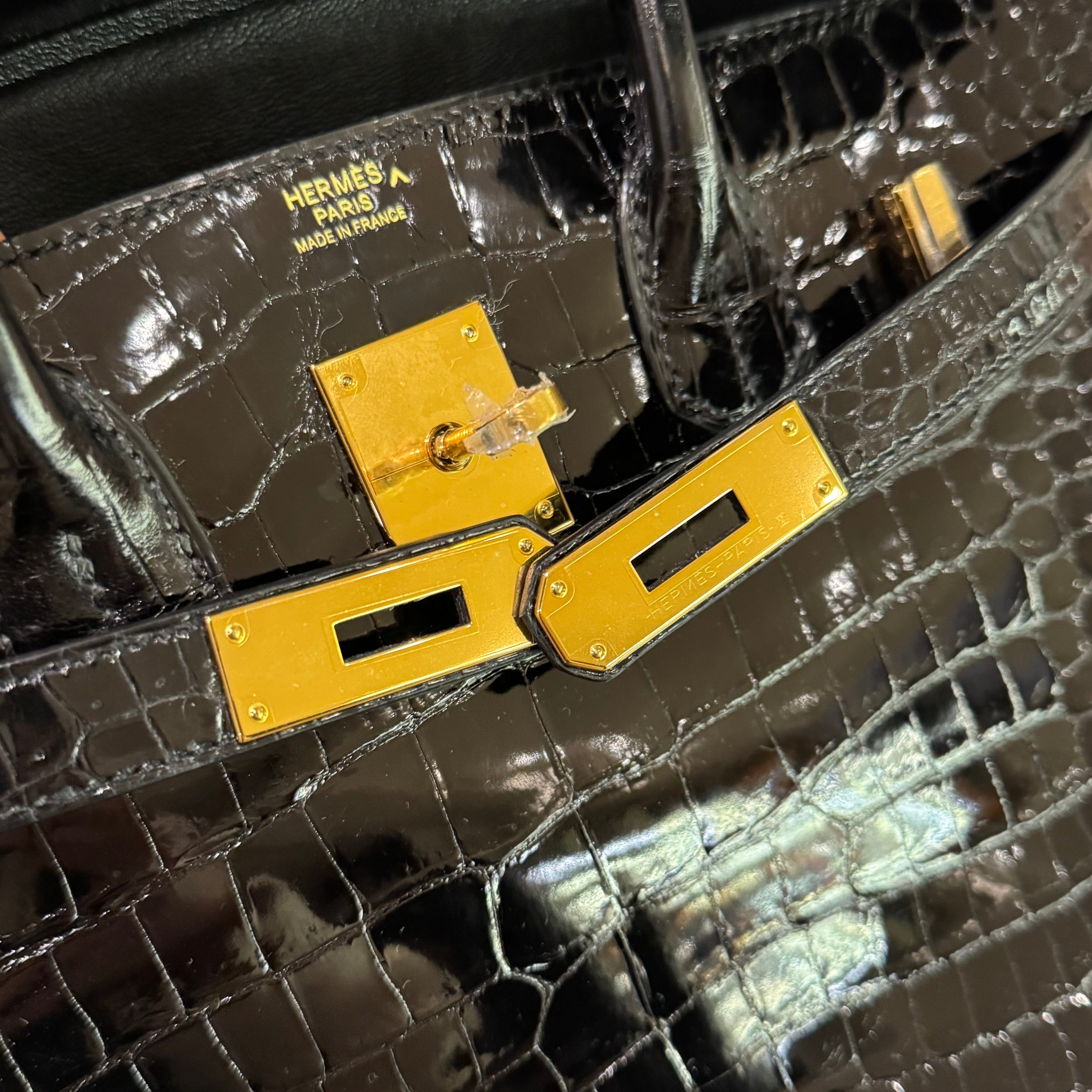 HERMÈS BIRKIN 30 BLACK SHINY CROCODILE GOLD HARDWARE X STAMP