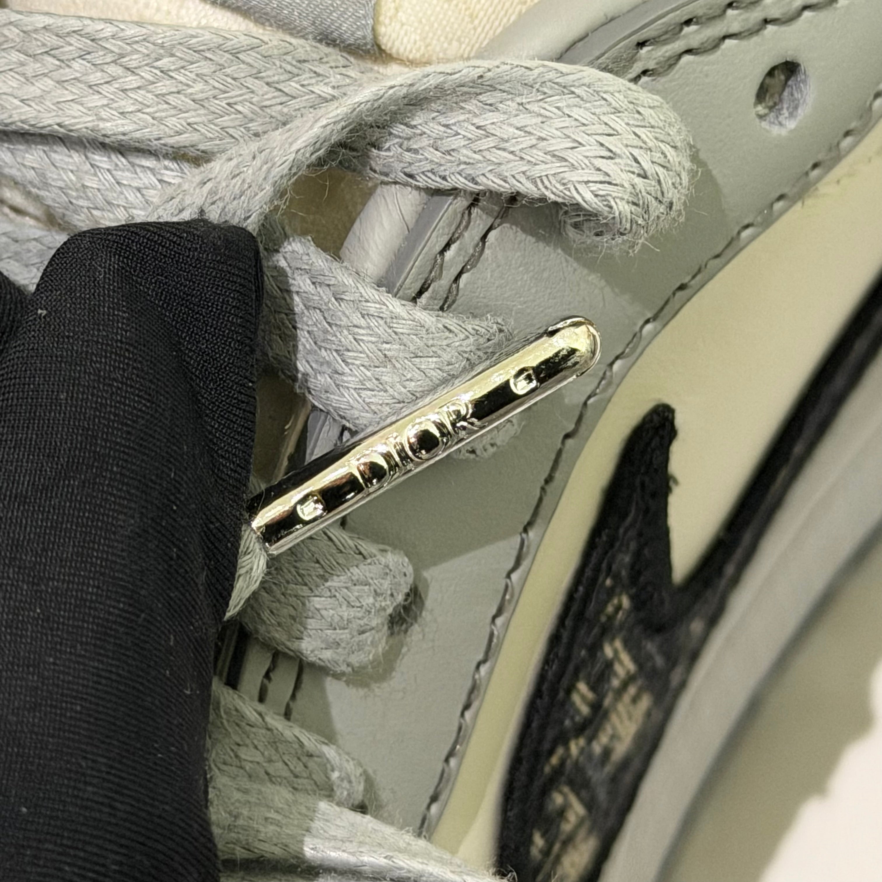 Air Jordan 1 Dior Low Limited Edition Sneakers