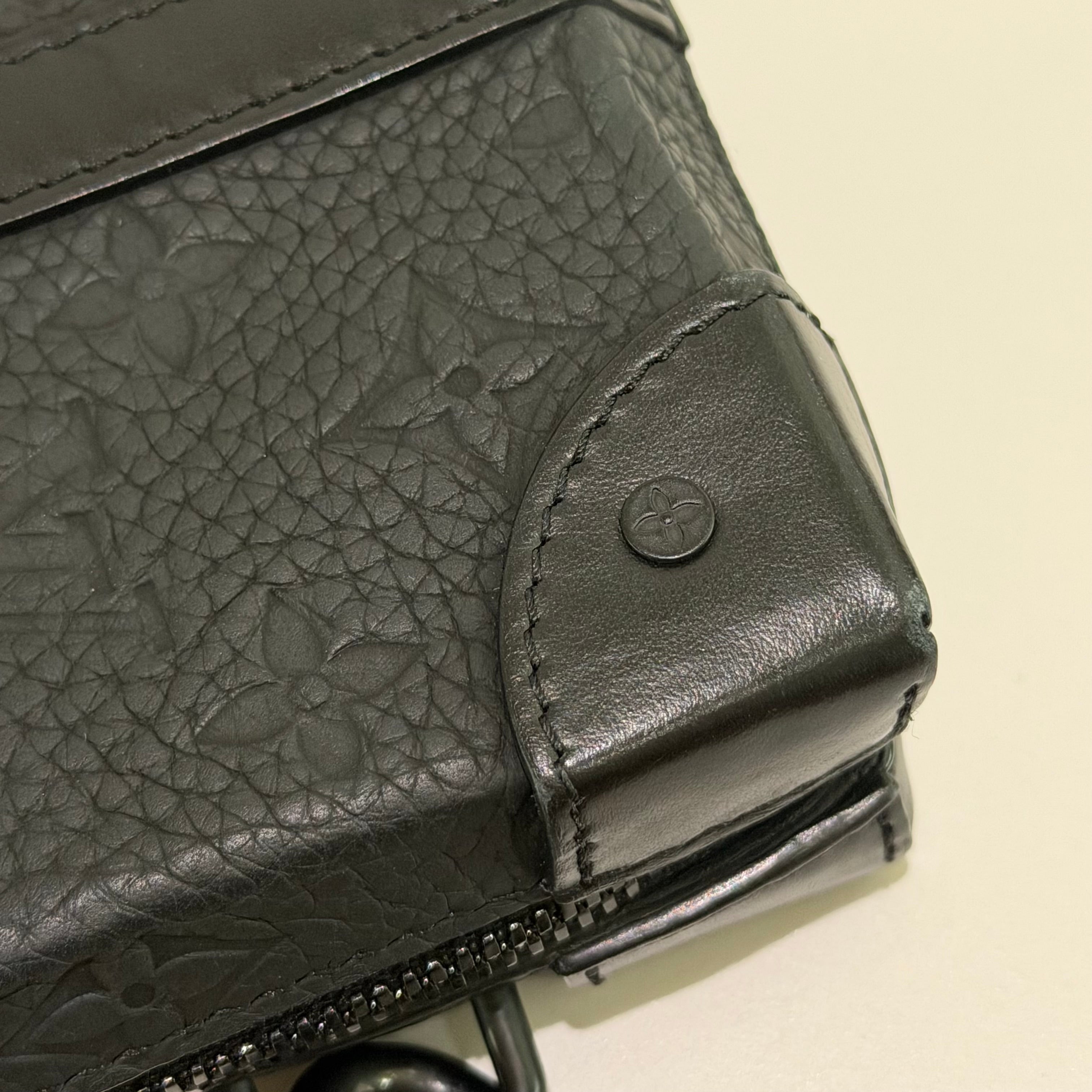 Louis Vuitton Soft Trunk Wallet Taurillon Monogram Black Crossbody Bag