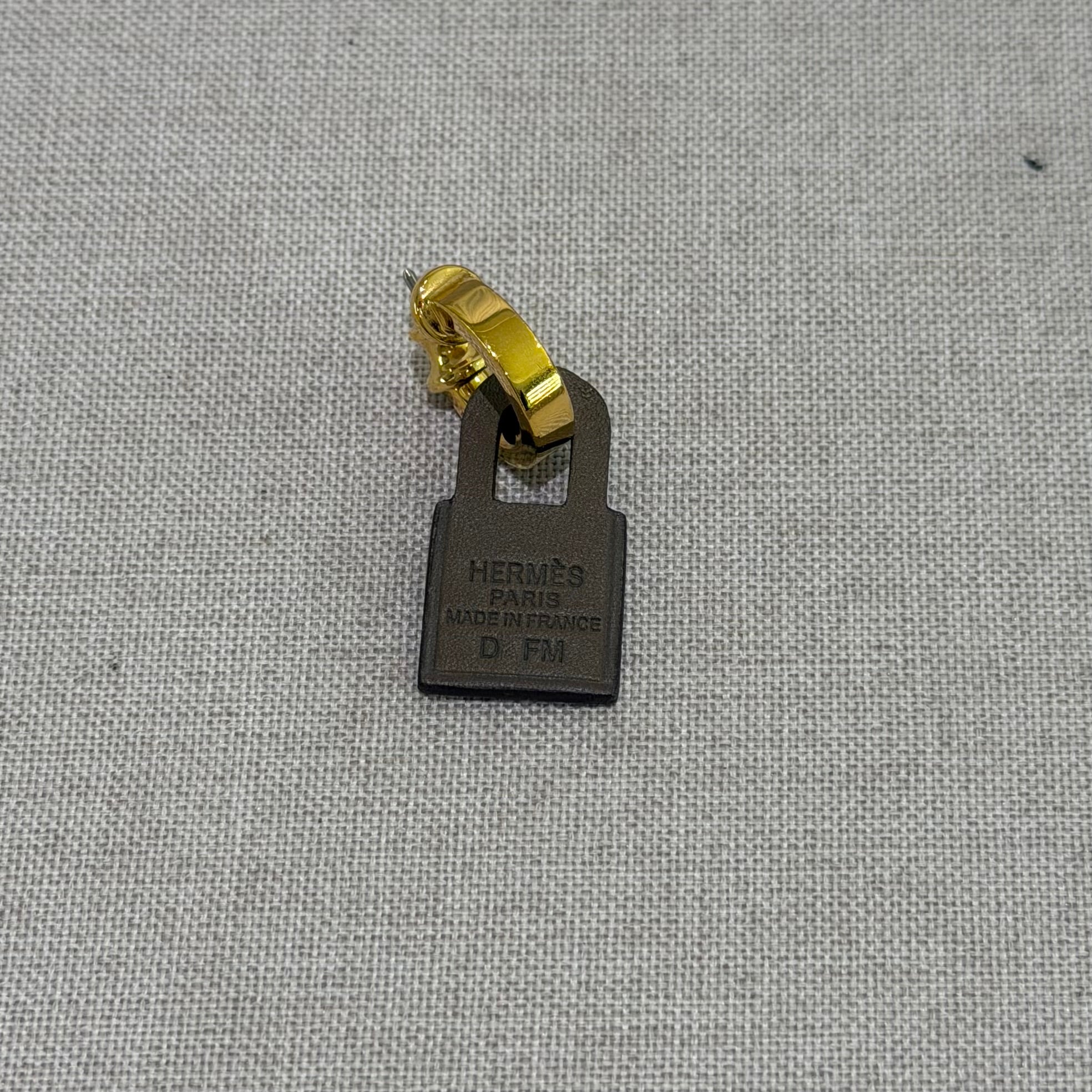 Hermes O’Kelly Earrings Etoupe