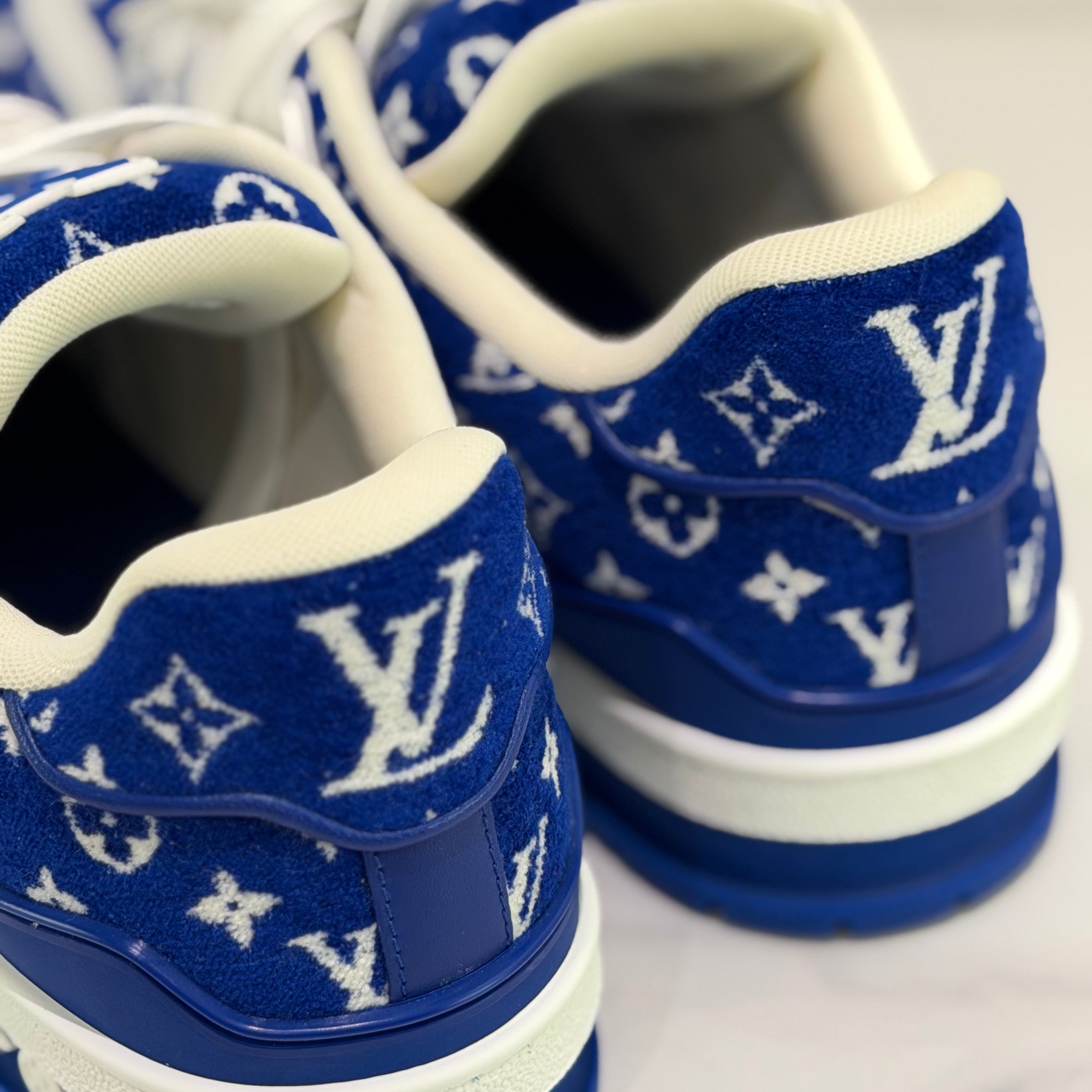 LOUIS VUITTON TRAINER BLUE WHITE MONOGRAM SNEAKERS